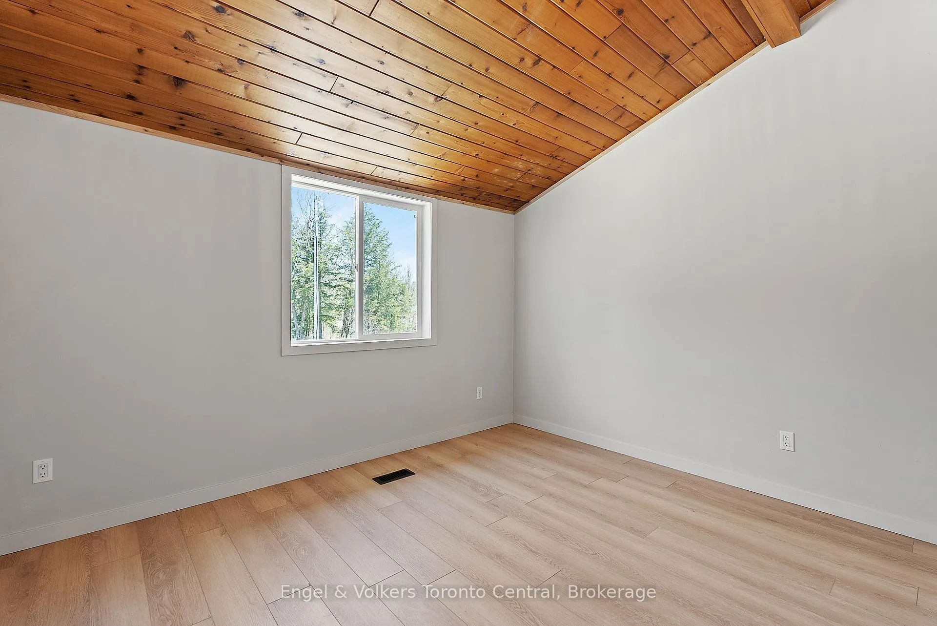 Photo 14 of 1457 Lake Joseph Road, Seguin — HOMEH