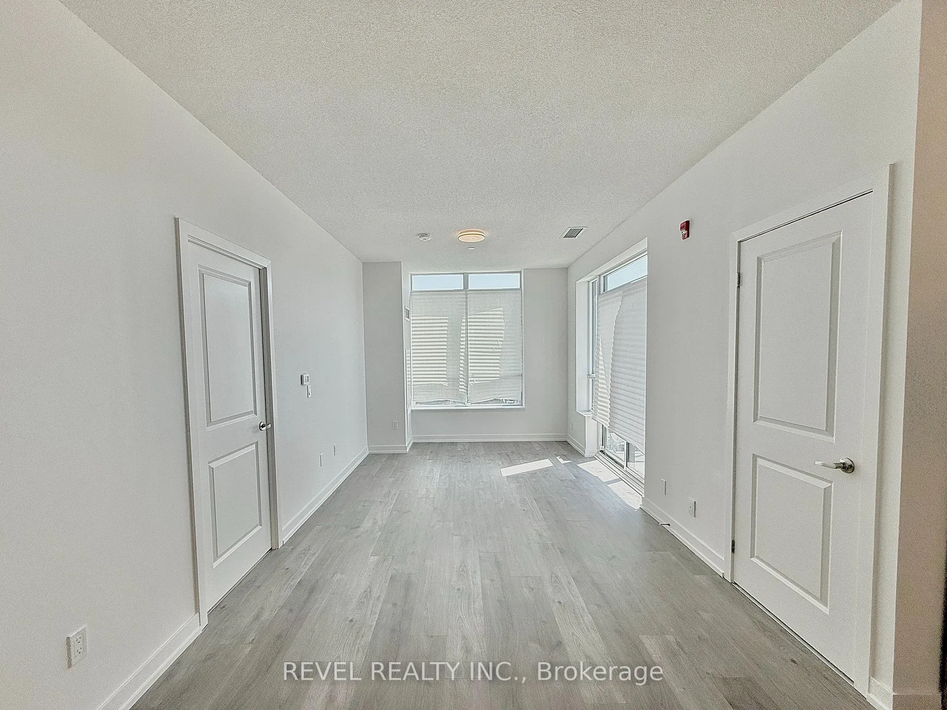 Photo 10 of Unit 318, 1010 Dundas Street E, Whitby, Pringle Creek — HOMEH