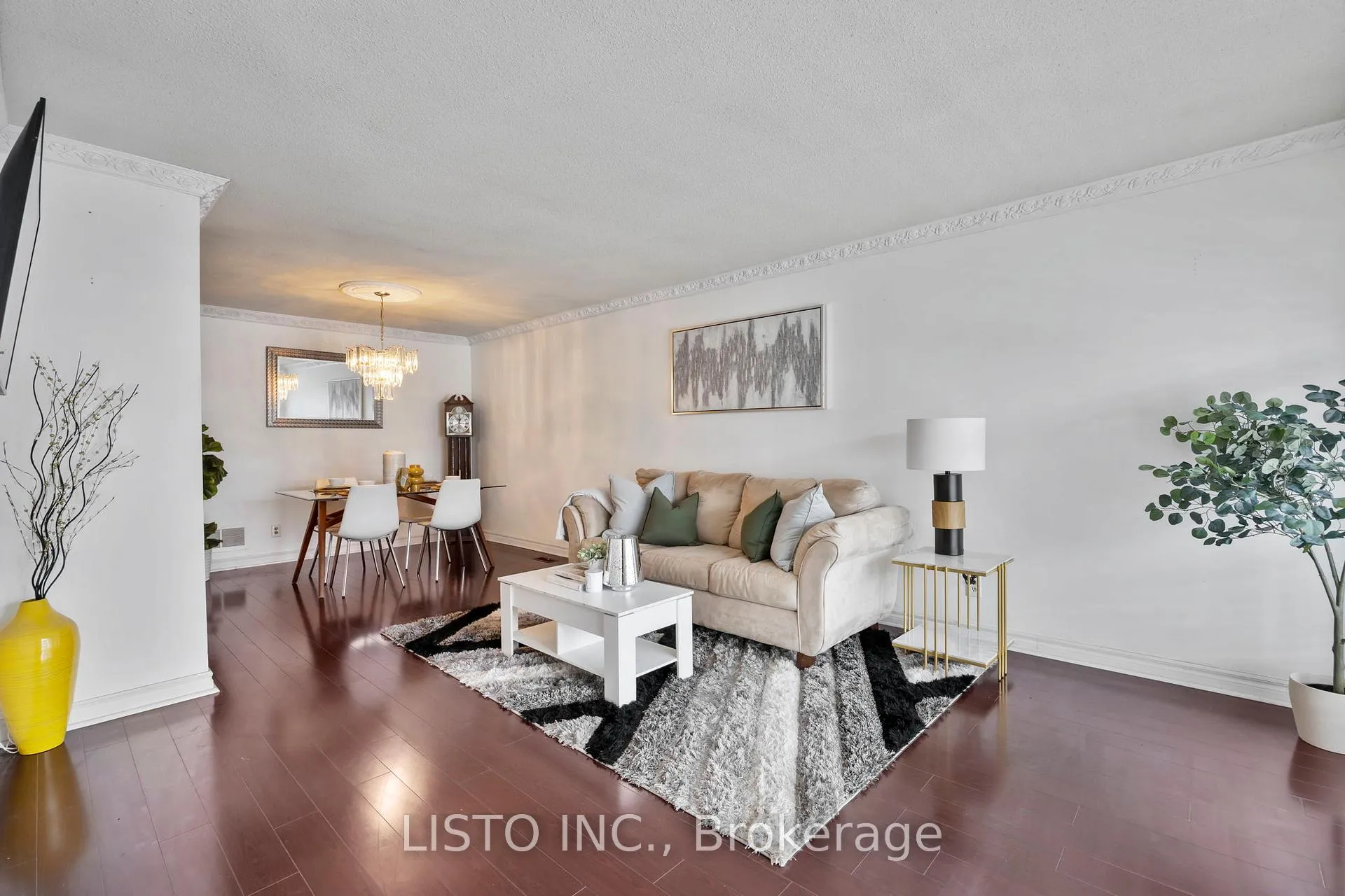 Photo 7 of 43 Robbinstone Drive, Scarborough, Malvern — HOMEH