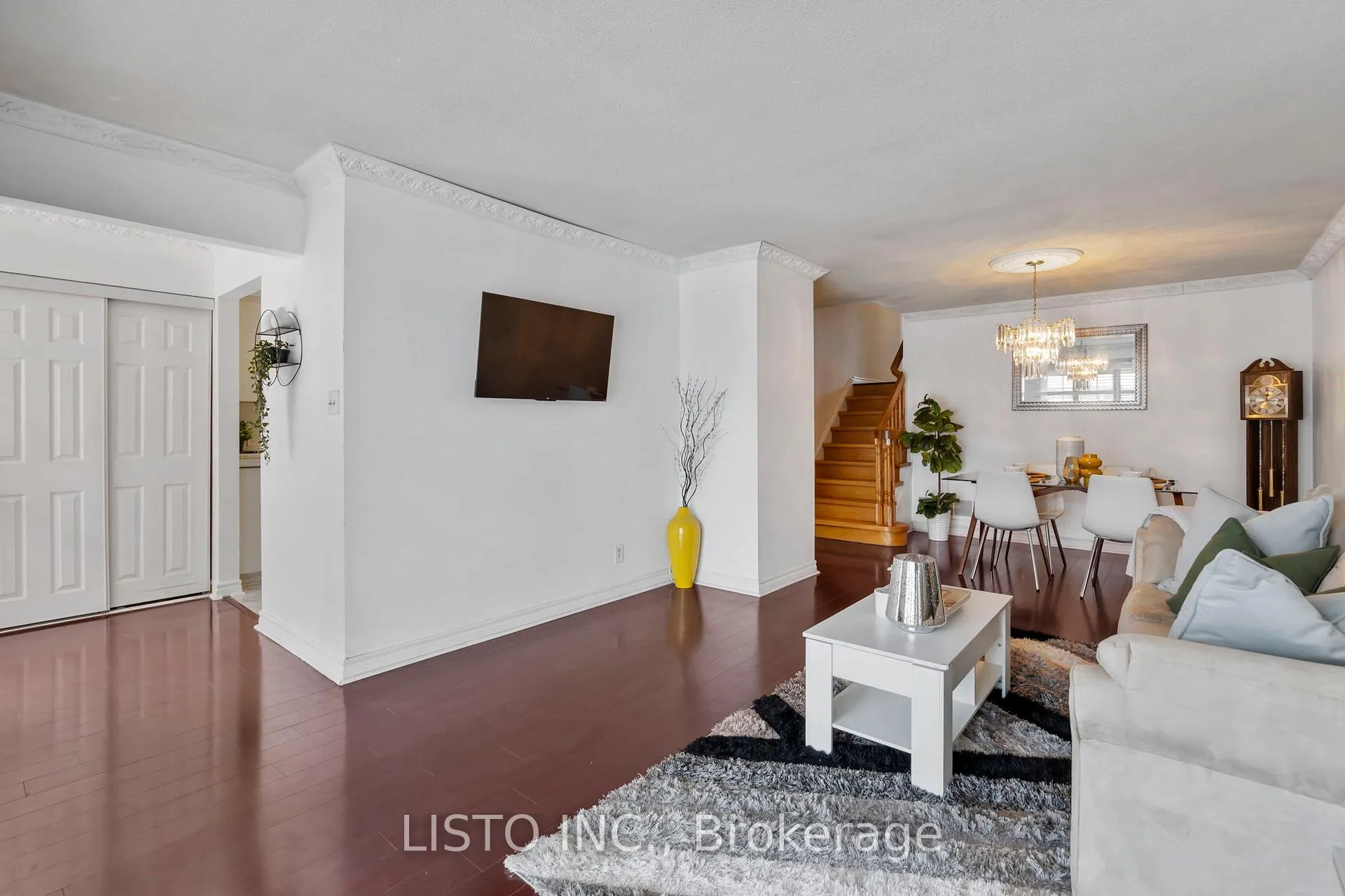 Photo 8 of 43 Robbinstone Drive, Scarborough, Malvern — HOMEH