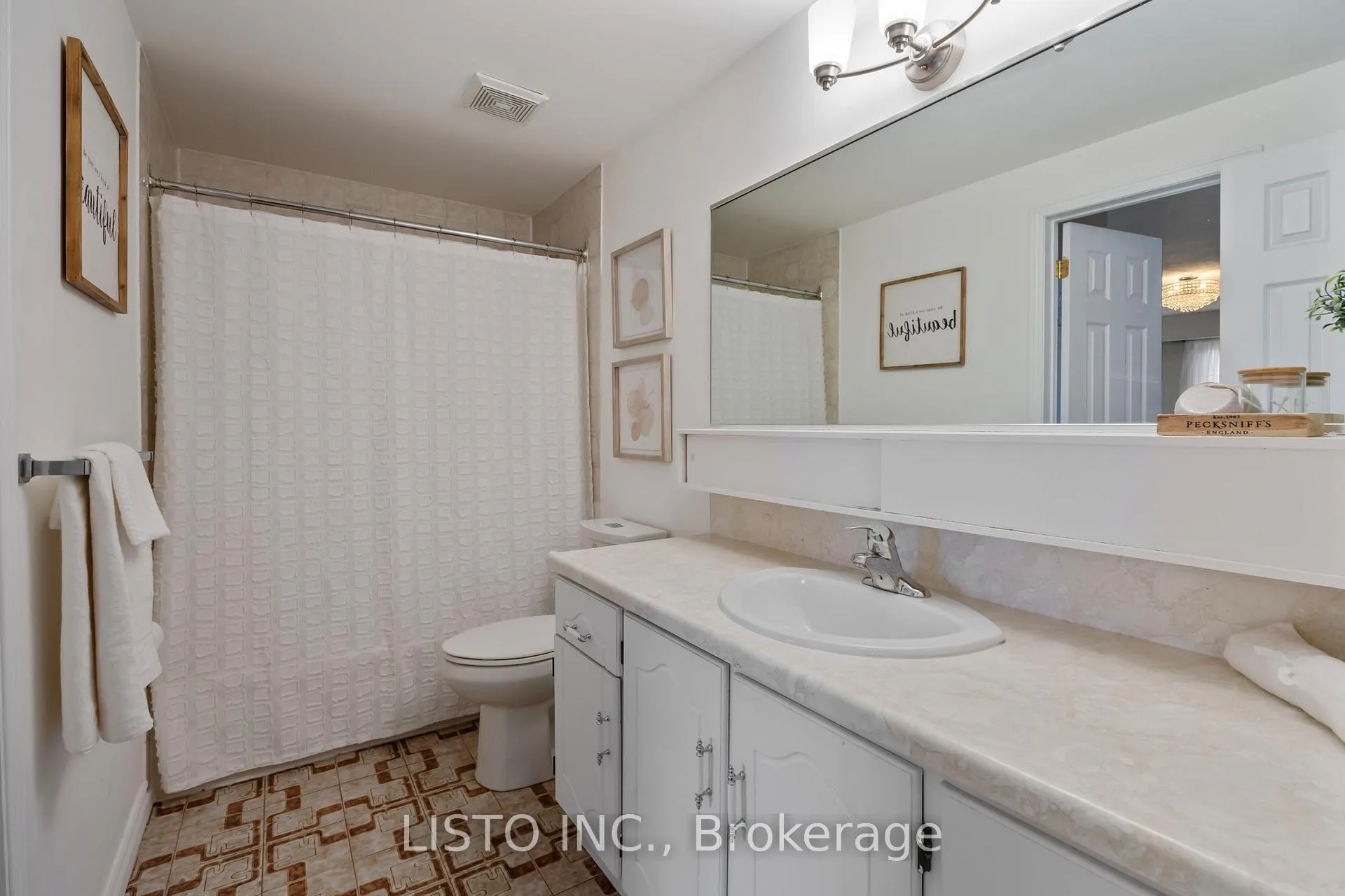 Photo 31 of 43 Robbinstone Drive, Scarborough, Malvern — HOMEH