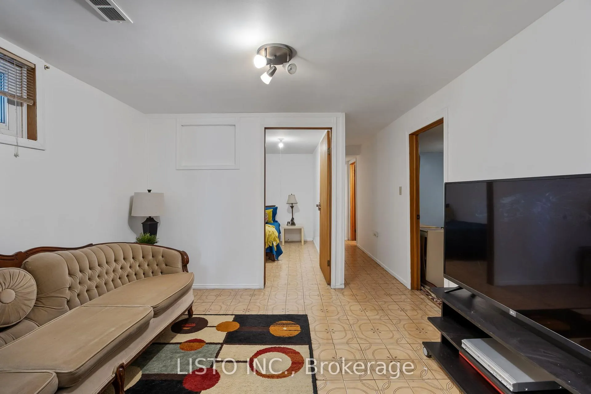 Photo 35 of 43 Robbinstone Drive, Scarborough, Malvern — HOMEH