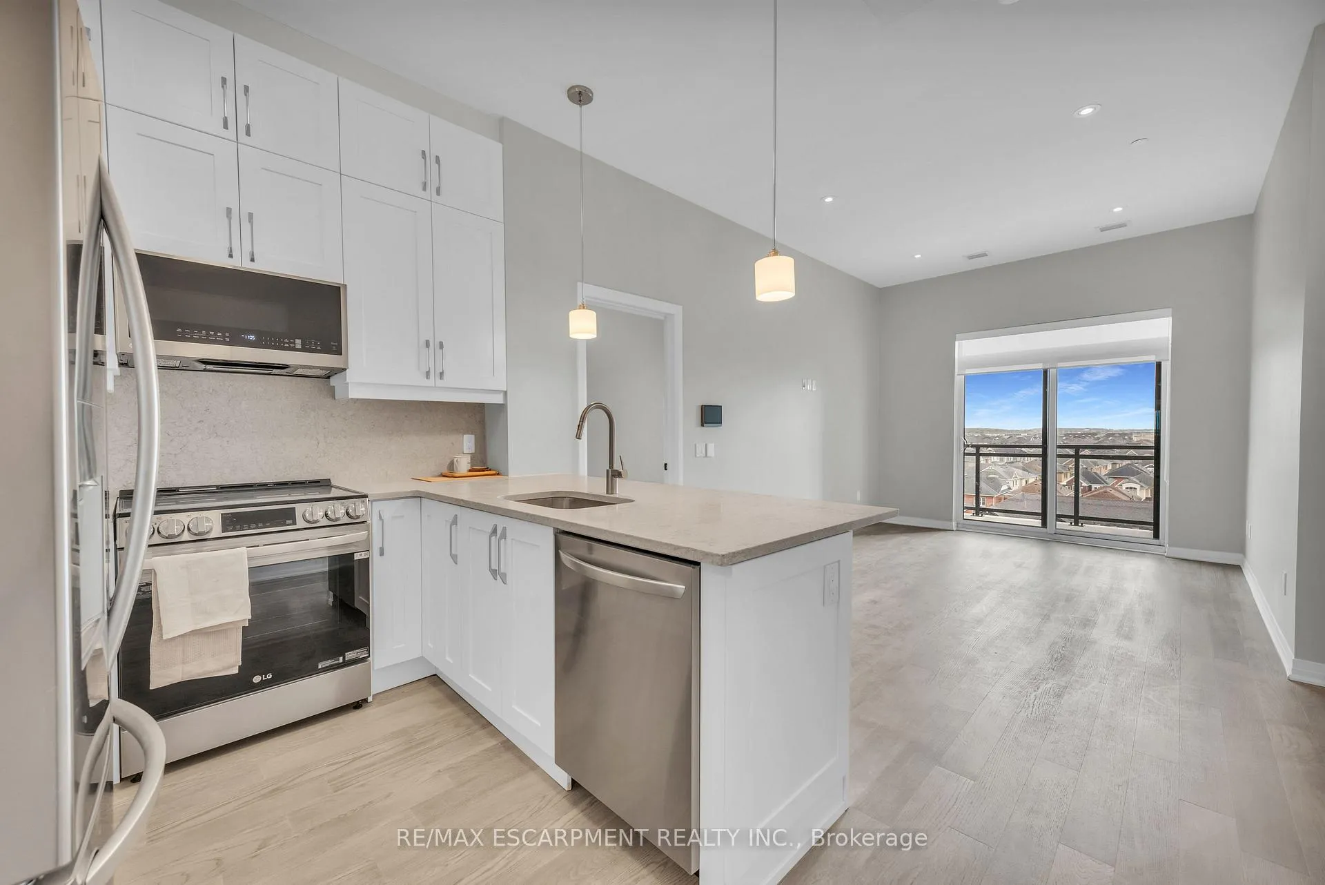 Photo 8 of Unit 601, 470 Gordon Krantz Avenue, Milton, Walker — HOMEH