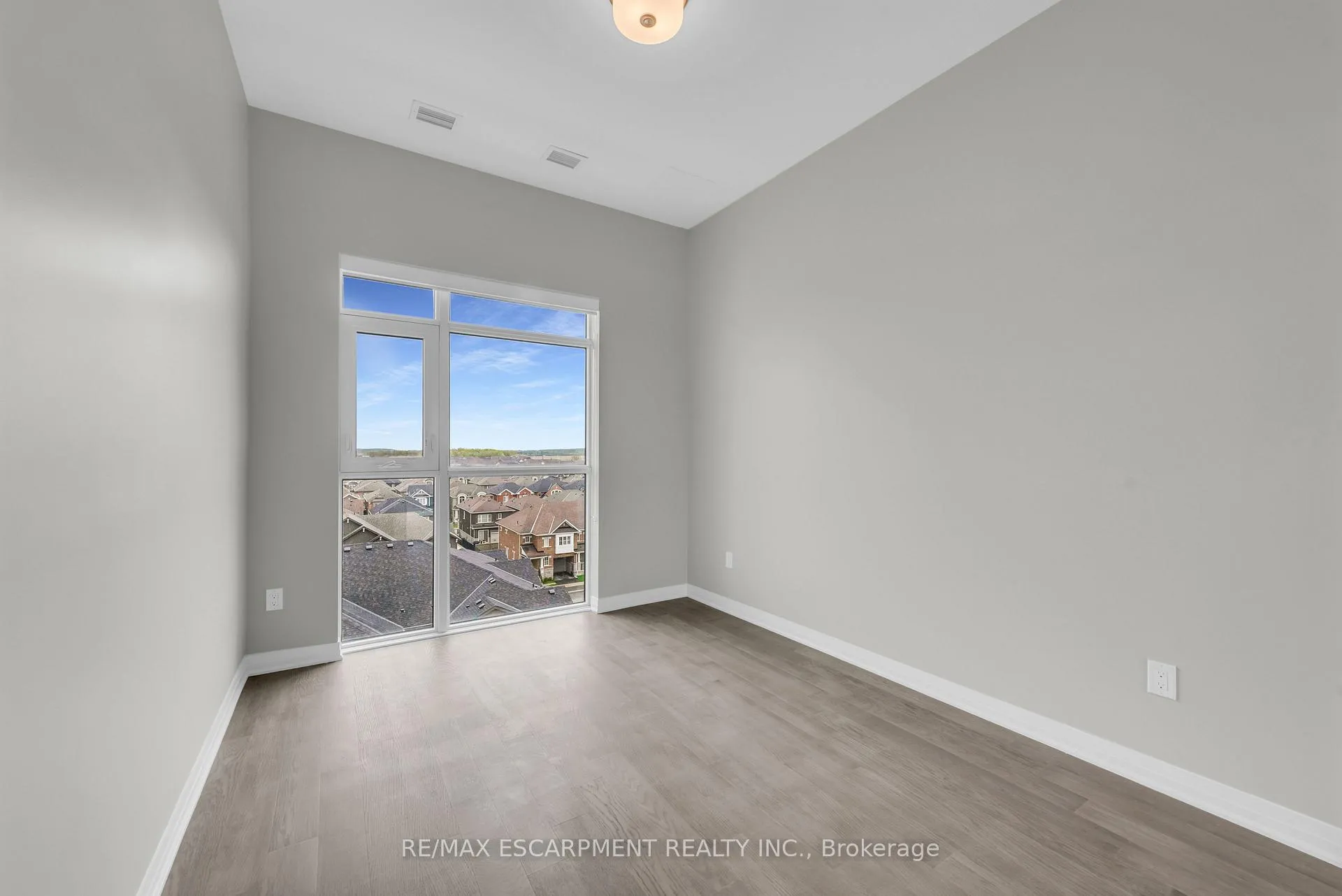 Photo 16 of Unit 601, 470 Gordon Krantz Avenue, Milton, Walker — HOMEH