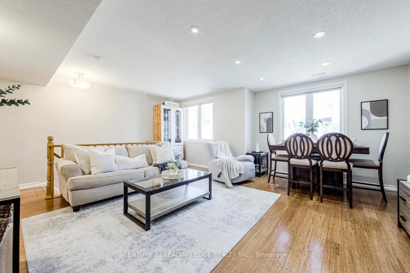 Photo 8 of Unit 608, 75 Weldrick Road E, Richmond Hill, Observatory — HOMEH