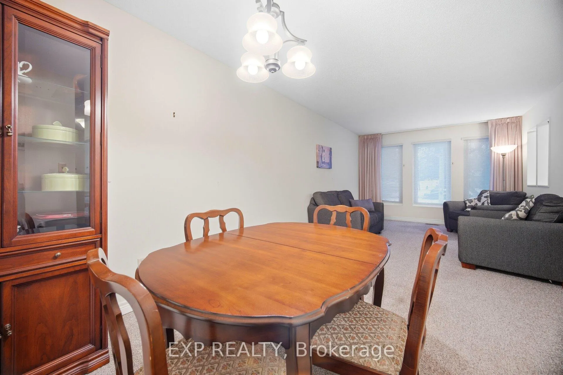 Photo 9 of 107 Archdekin Drive, Brampton, Queen Street Corridor — HOMEH