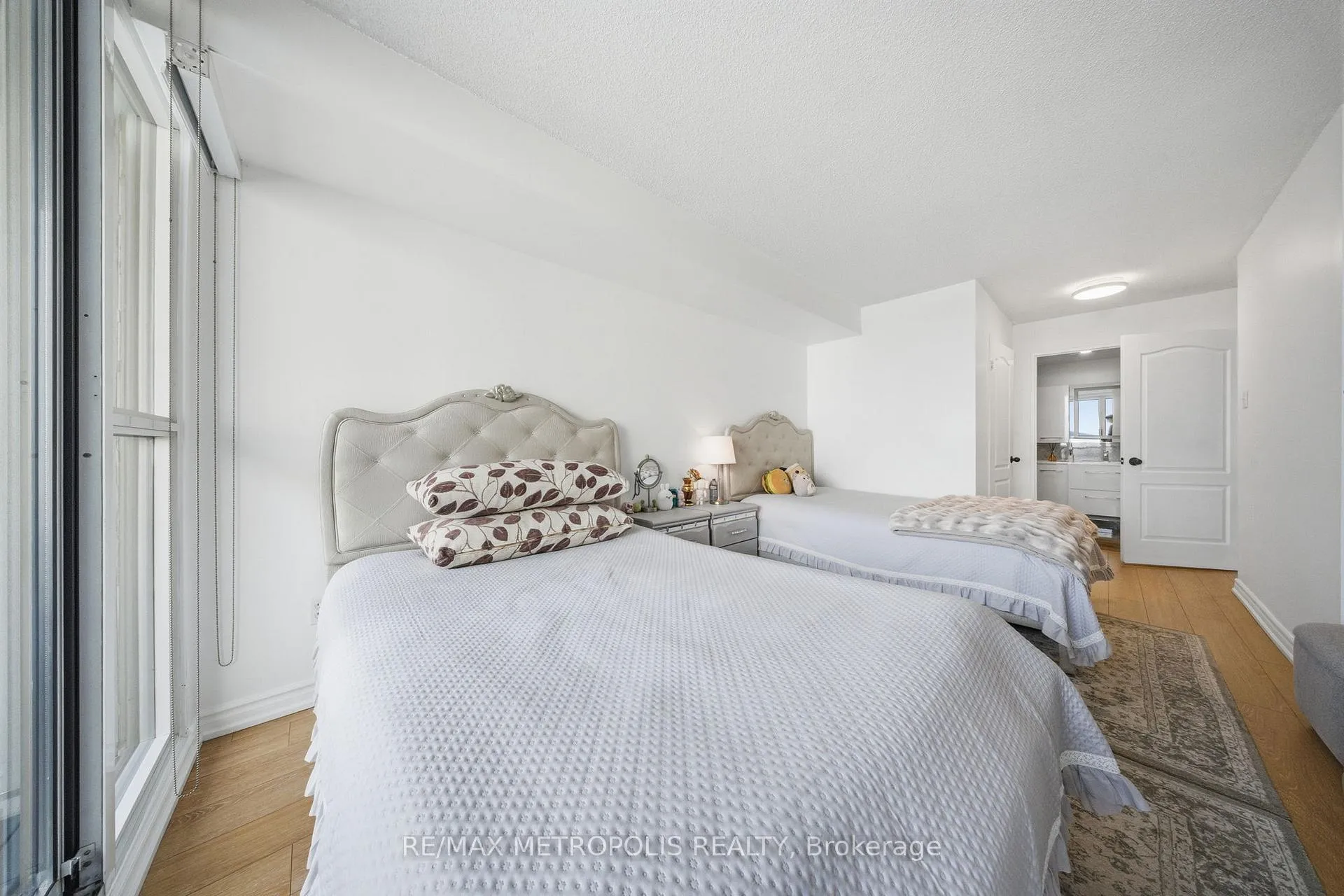Photo 22 of Unit 1501, 11 Townsgate Drive, Vaughan, Crestwood-Springfarm-Yorkhill — HOMEH