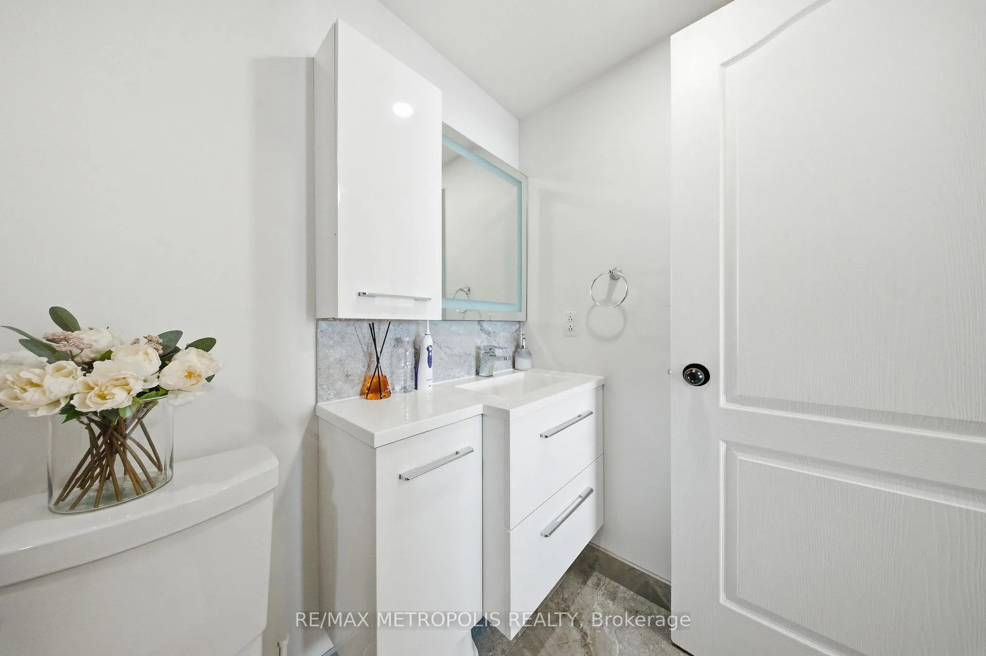 Photo 23 of Unit 1501, 11 Townsgate Drive, Vaughan, Crestwood-Springfarm-Yorkhill — HOMEH