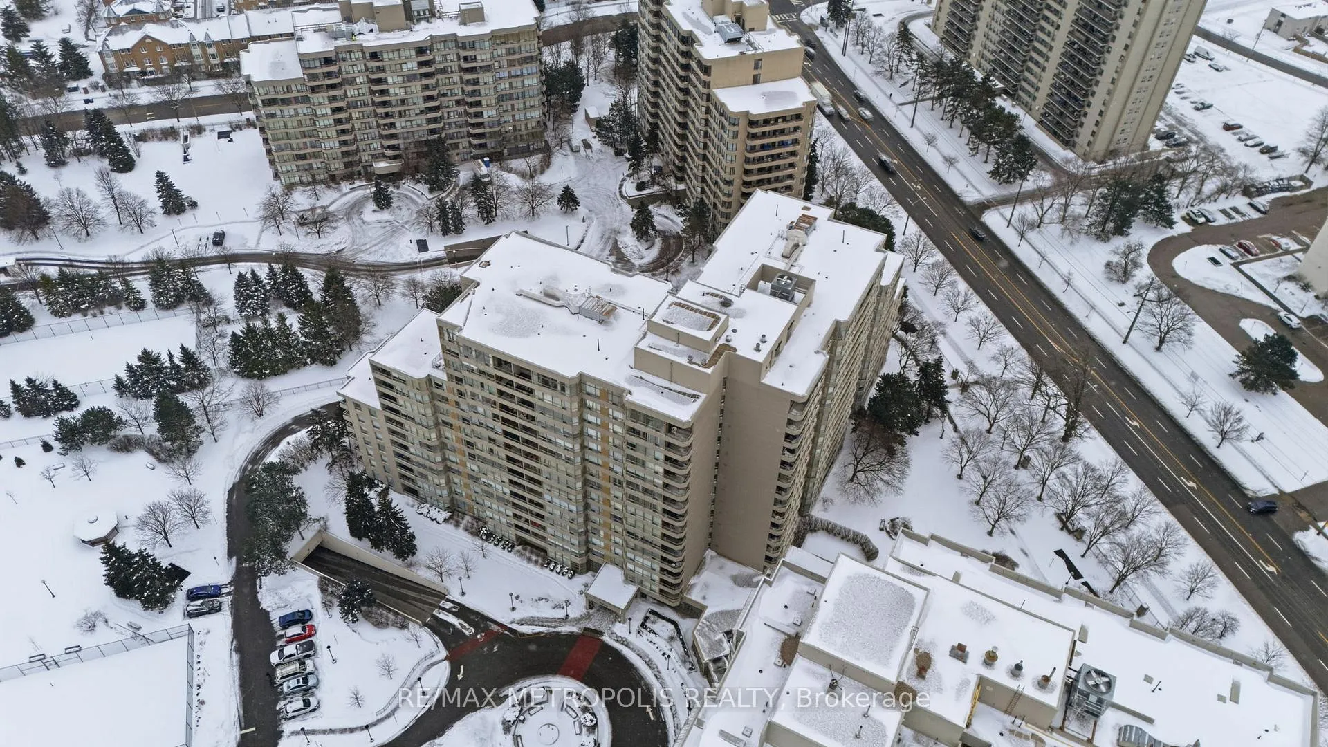 Photo 26 of Unit 1501, 11 Townsgate Drive, Vaughan, Crestwood-Springfarm-Yorkhill — HOMEH