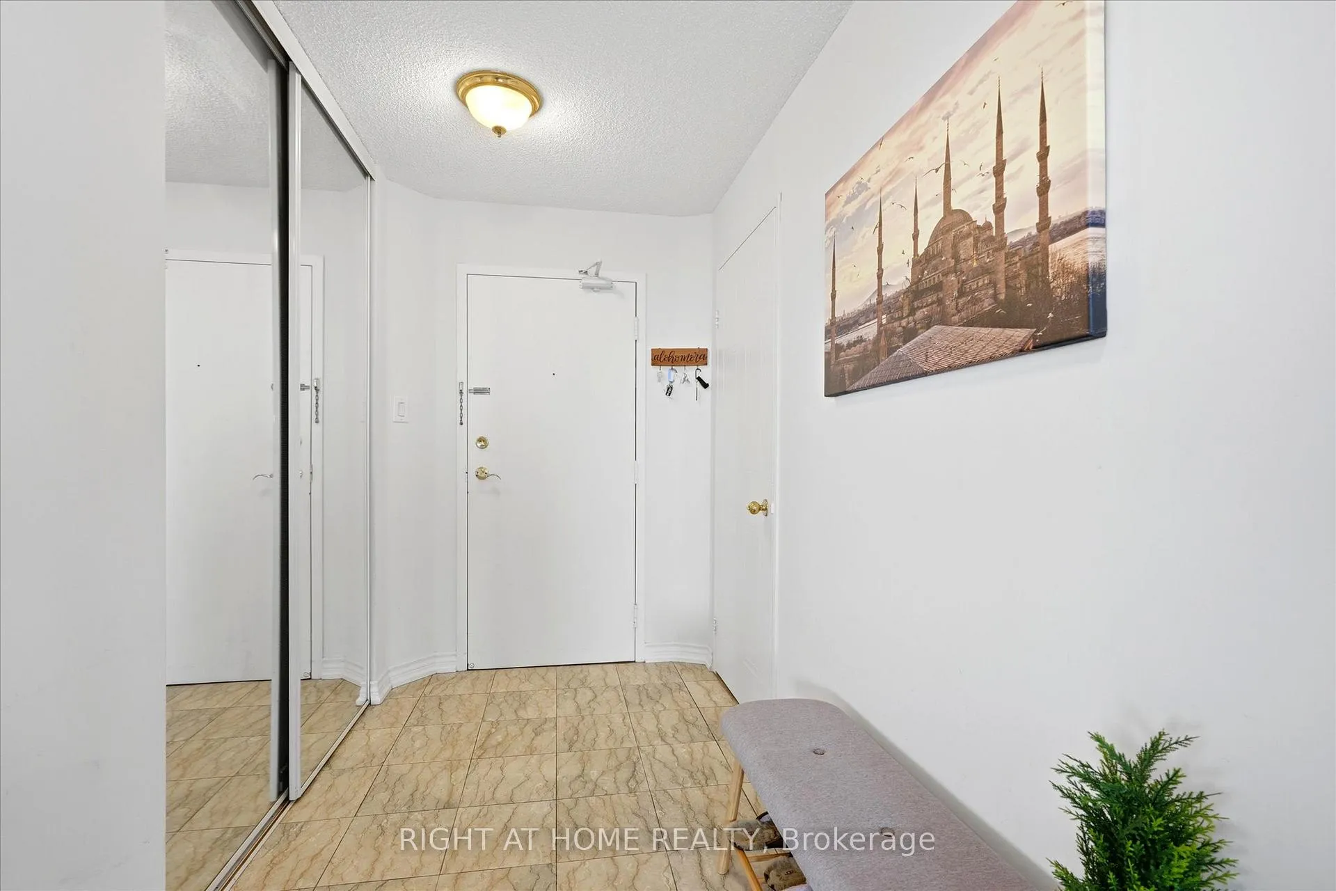 Photo 5 of Unit 824, 11753 Sheppard Avenue E, Scarborough, Rouge — HOMEH