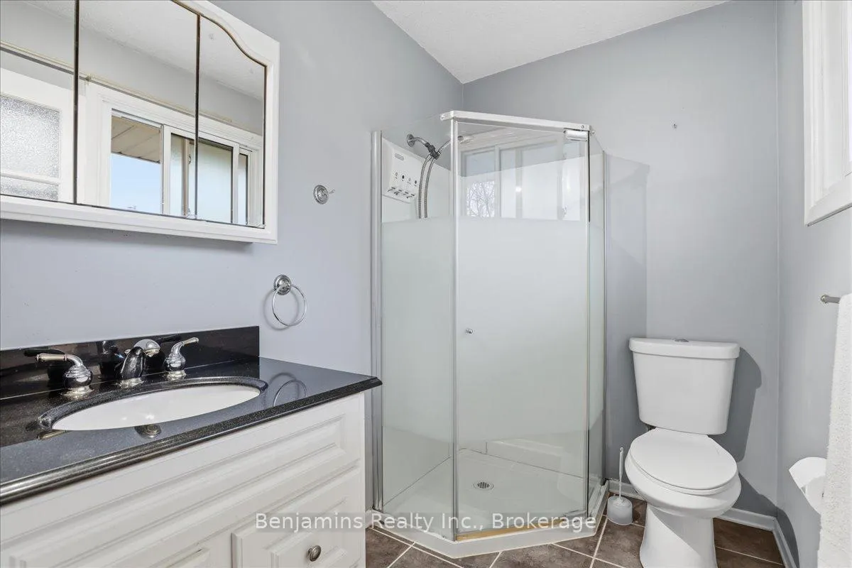Photo 18 of 94 Colebrook Court, Kitchener — HOMEH