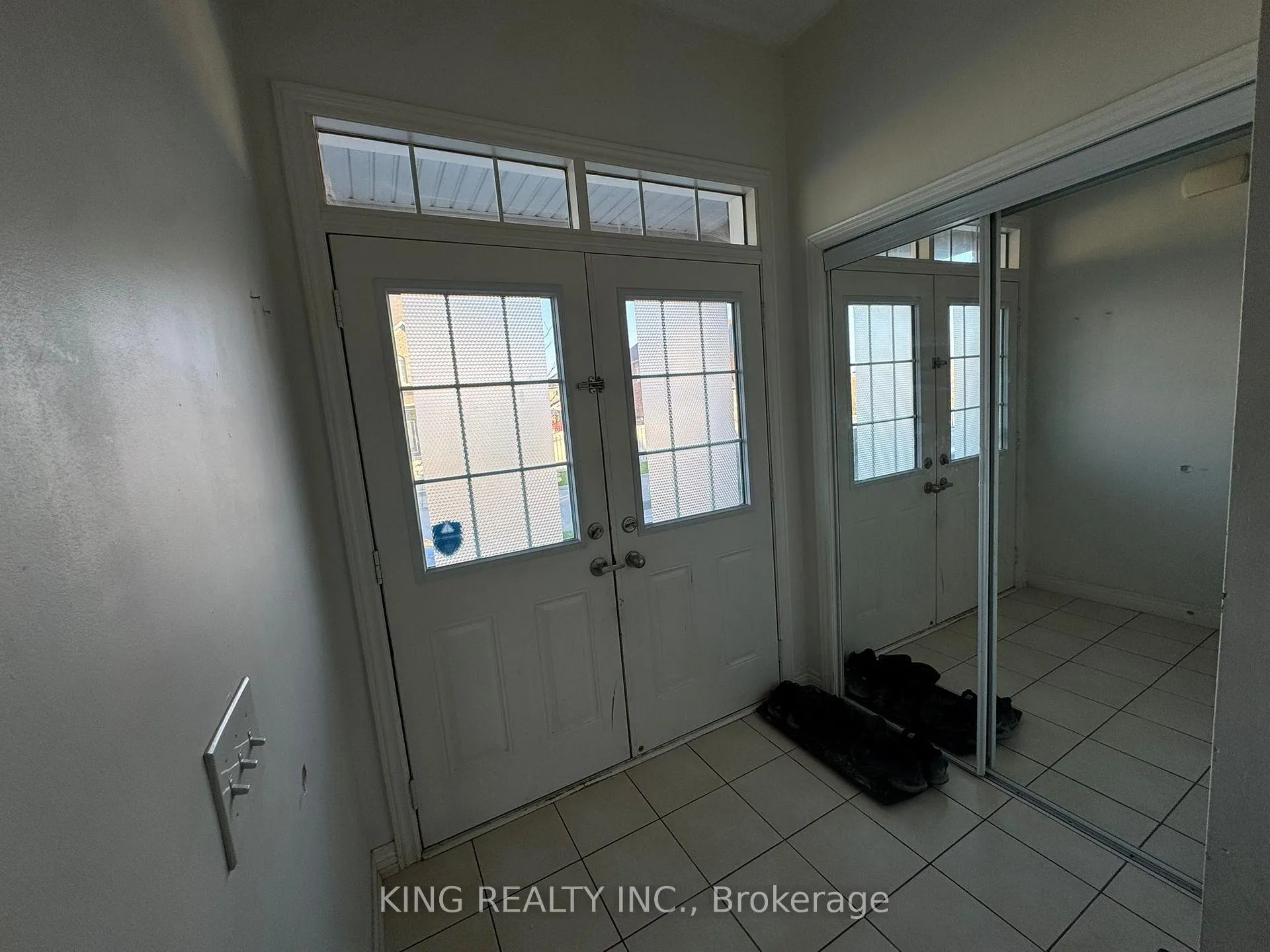 Photo 1 of 18 Eastlake Road, Brampton, Fletcher's Meadow — HOMEH