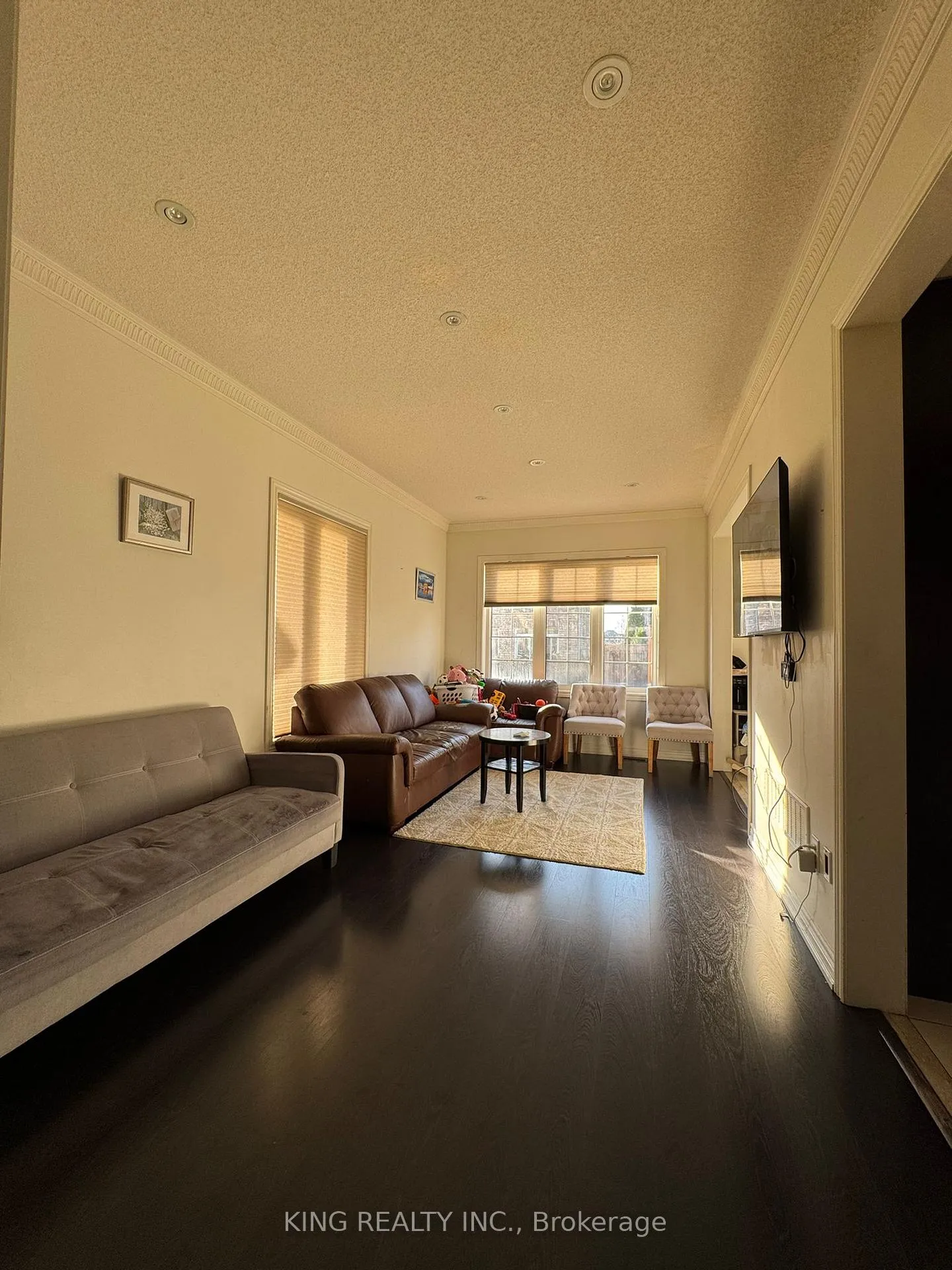 Photo 4 of 18 Eastlake Road, Brampton, Fletcher's Meadow — HOMEH