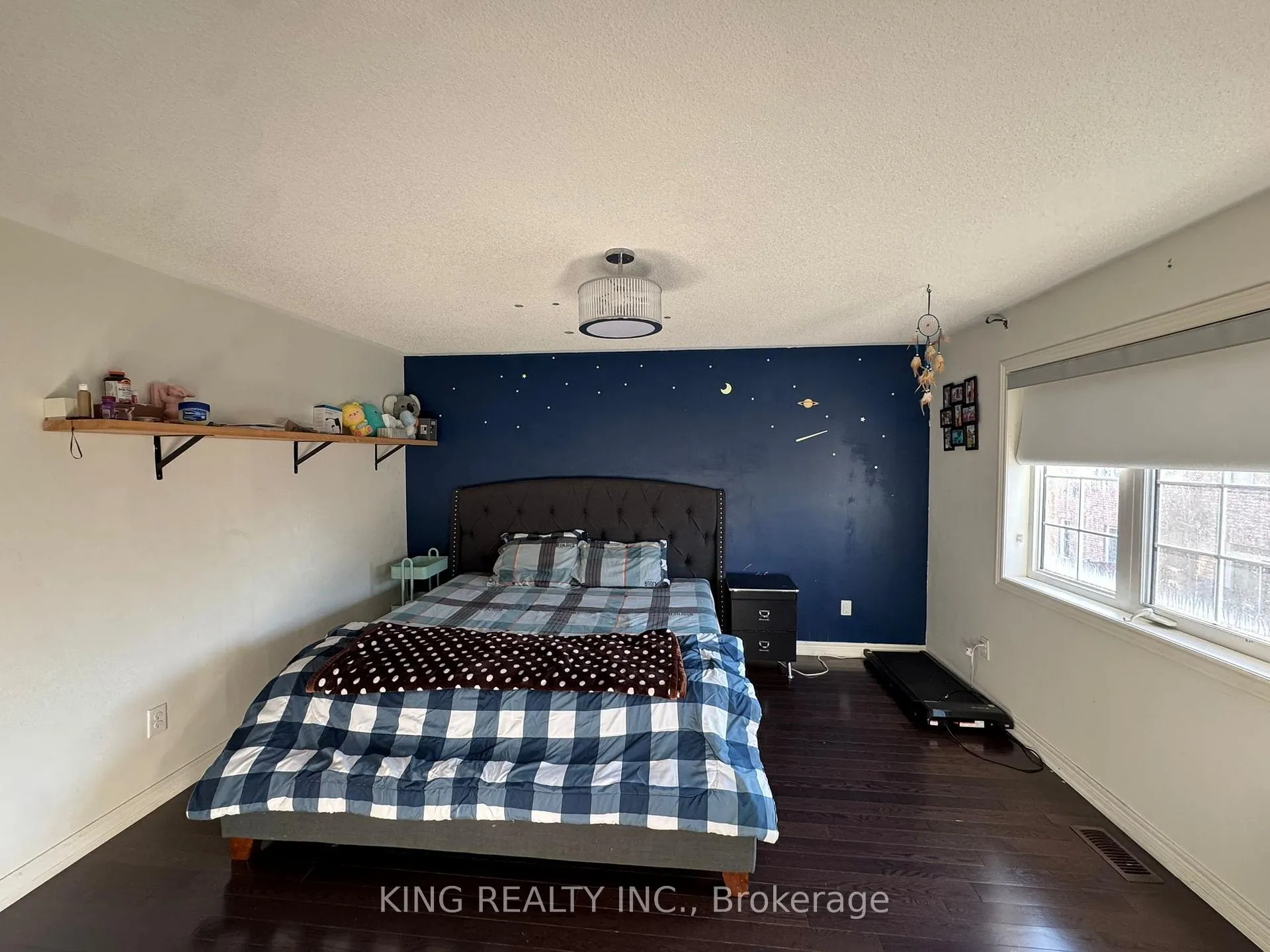 Photo 12 of 18 Eastlake Road, Brampton, Fletcher's Meadow — HOMEH