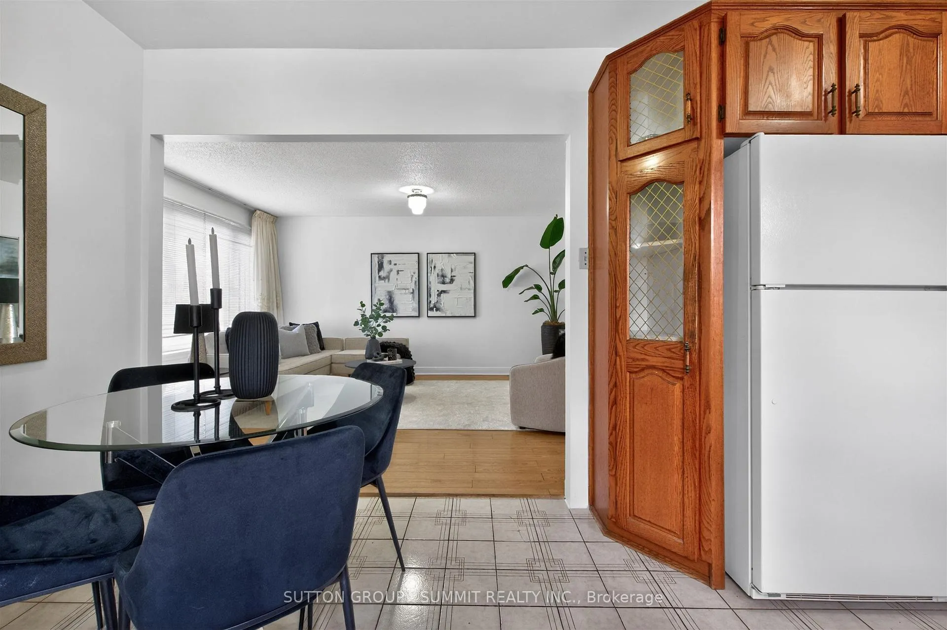 Photo 15 of 51 Barrhead Crescent, Etobicoke, Rexdale-Kipling — HOMEH
