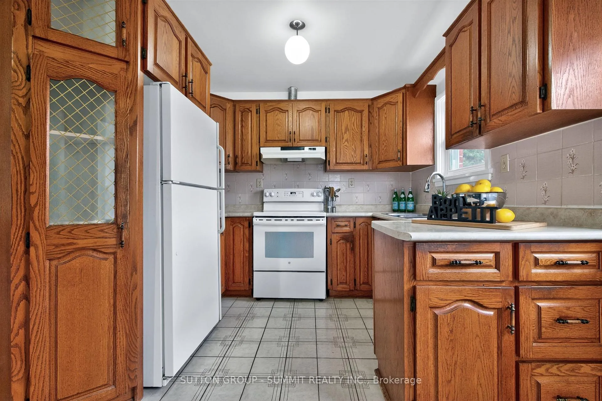Photo 17 of 51 Barrhead Crescent, Etobicoke, Rexdale-Kipling — HOMEH
