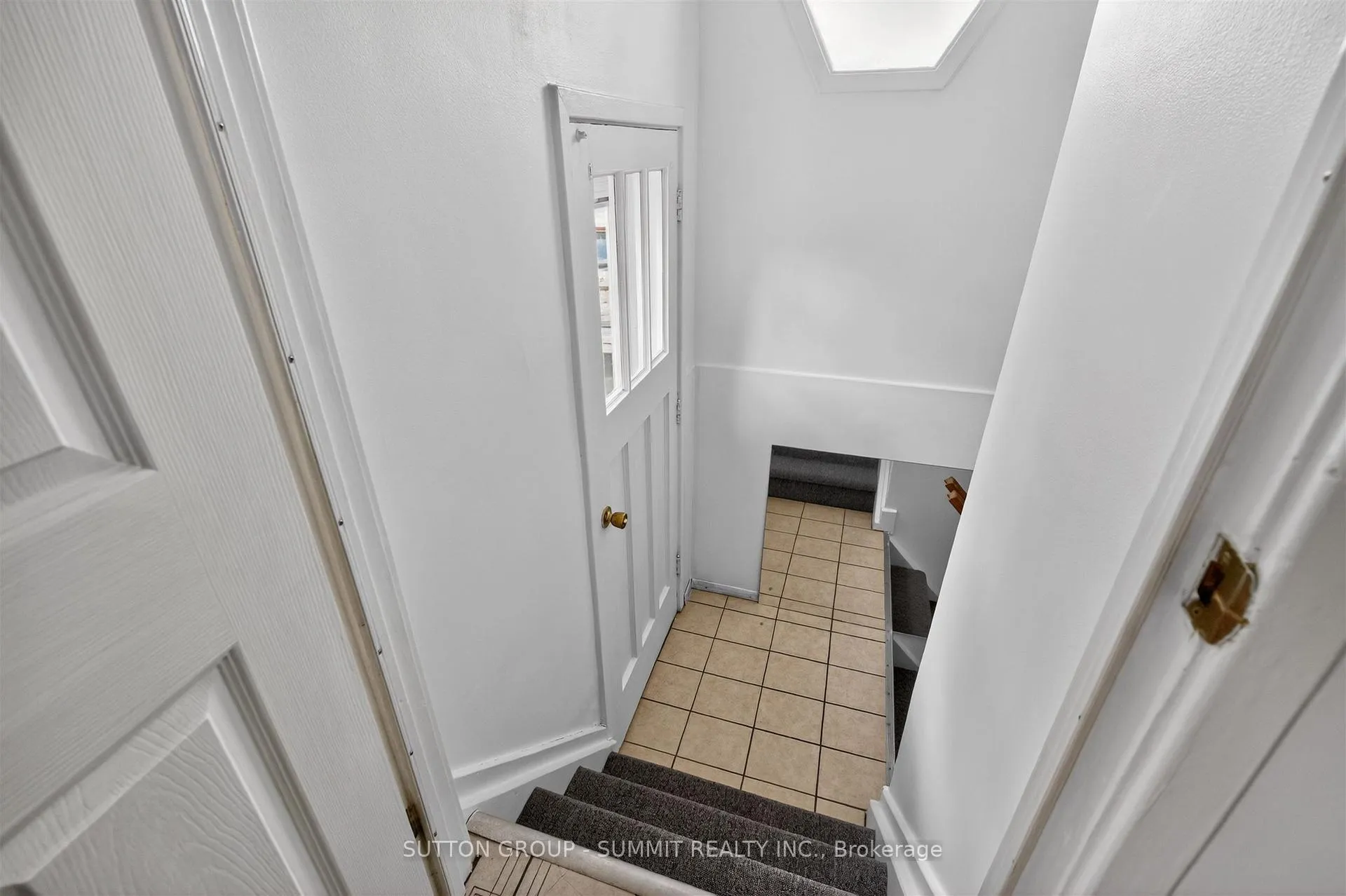 Photo 27 of 51 Barrhead Crescent, Etobicoke, Rexdale-Kipling — HOMEH