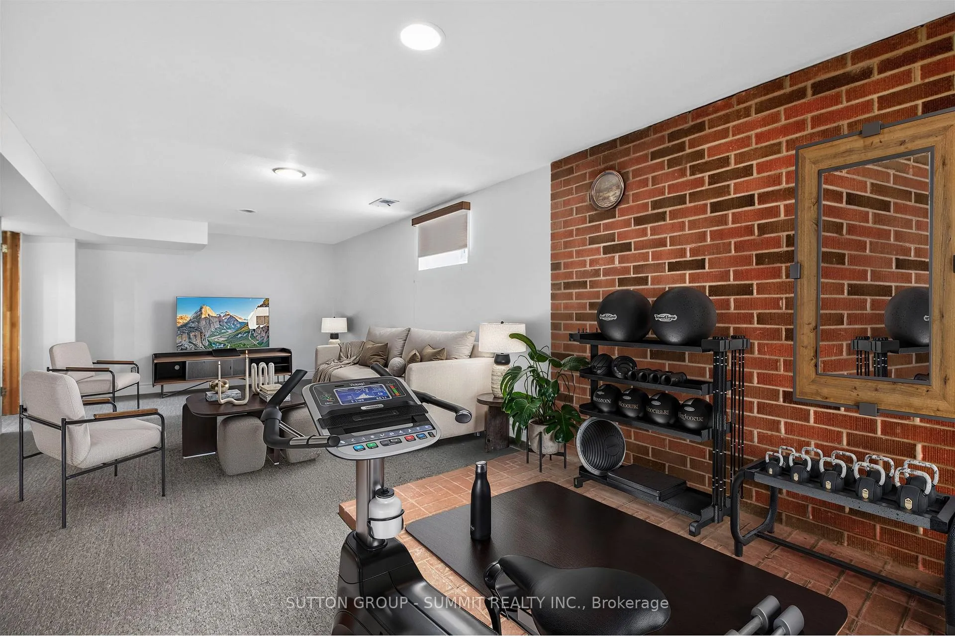 Photo 30 of 51 Barrhead Crescent, Etobicoke, Rexdale-Kipling — HOMEH