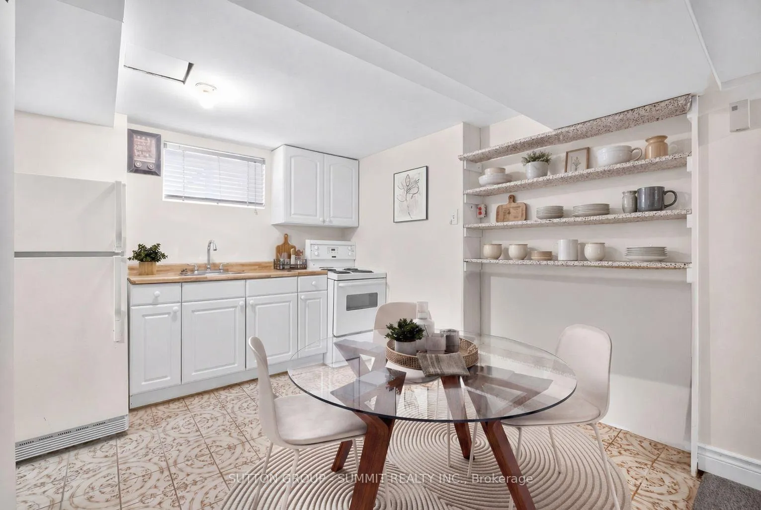 Photo 32 of 51 Barrhead Crescent, Etobicoke, Rexdale-Kipling — HOMEH