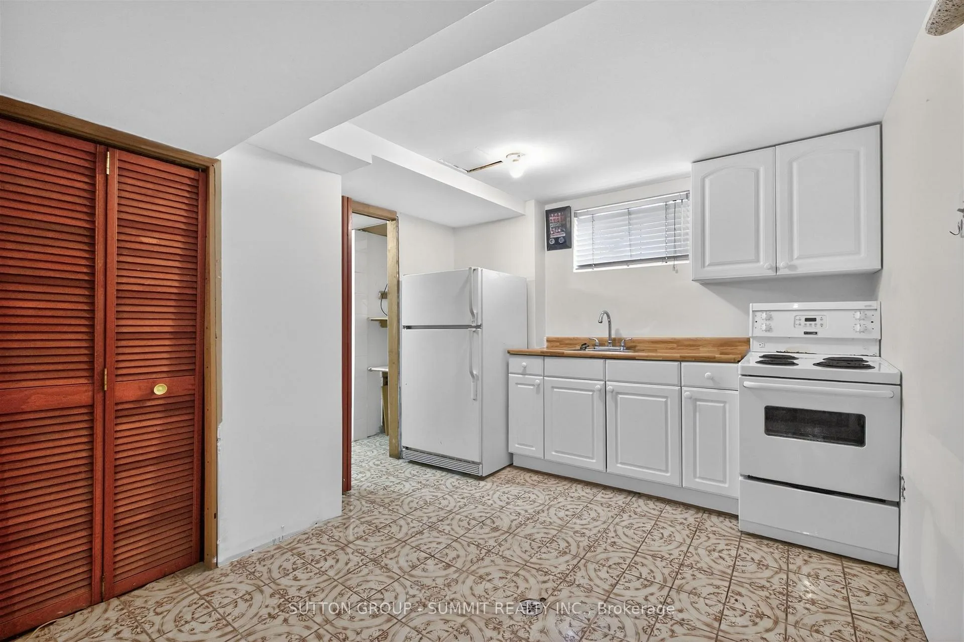 Photo 33 of 51 Barrhead Crescent, Etobicoke, Rexdale-Kipling — HOMEH