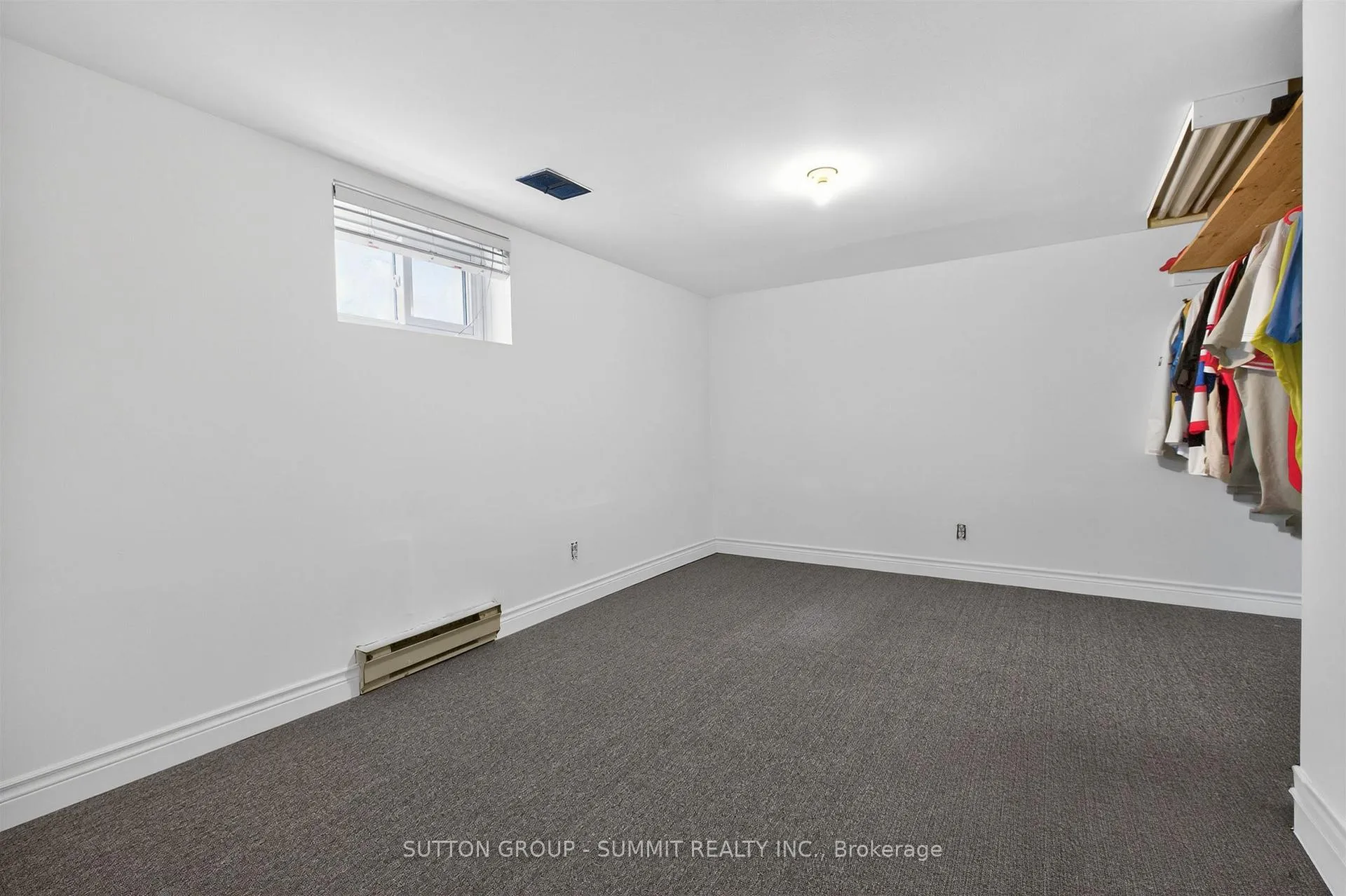 Photo 35 of 51 Barrhead Crescent, Etobicoke, Rexdale-Kipling — HOMEH