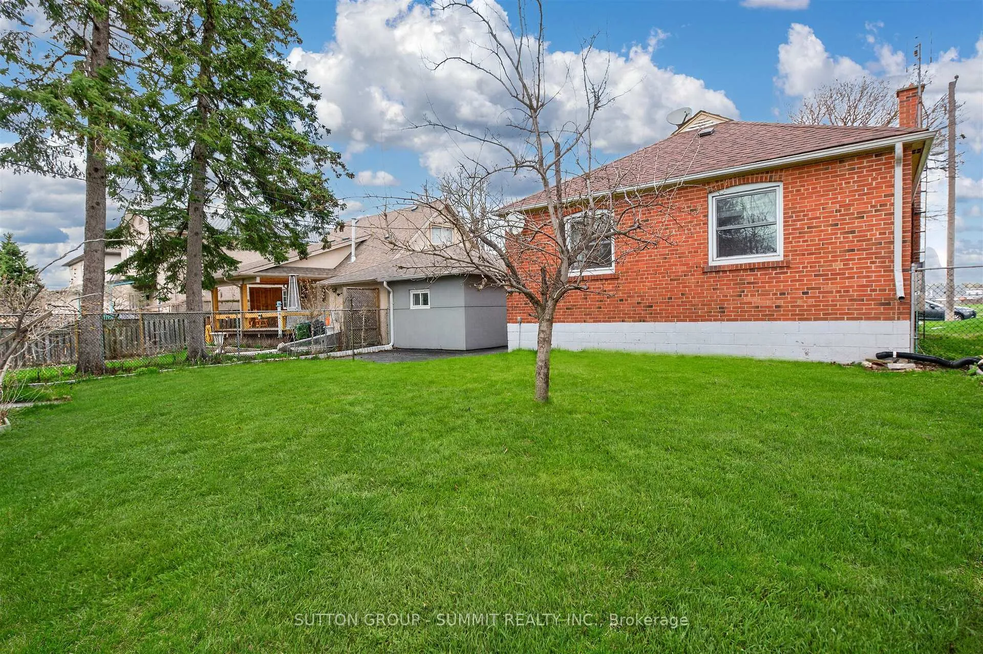 Photo 45 of 51 Barrhead Crescent, Etobicoke, Rexdale-Kipling — HOMEH