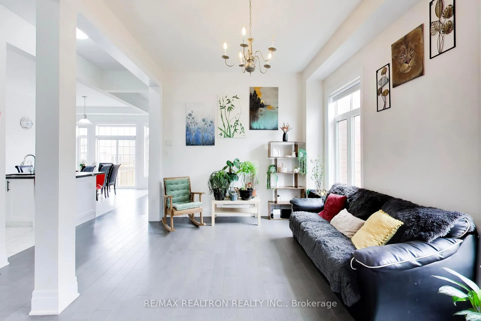 Photo 5 of 5 rosewell Crescent, Markham, Georgetown — HOMEH