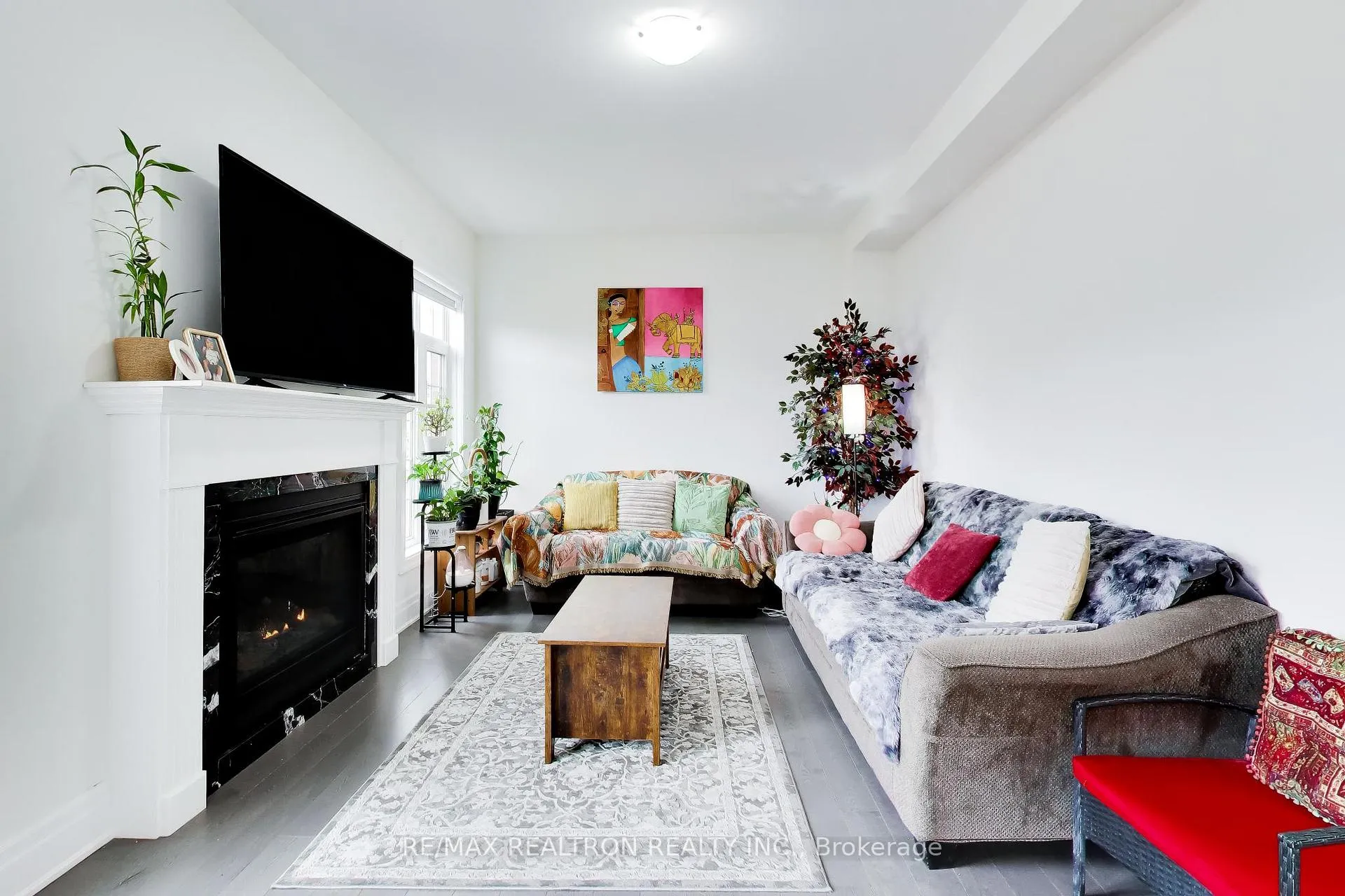 Photo 14 of 5 rosewell Crescent, Markham, Georgetown — HOMEH