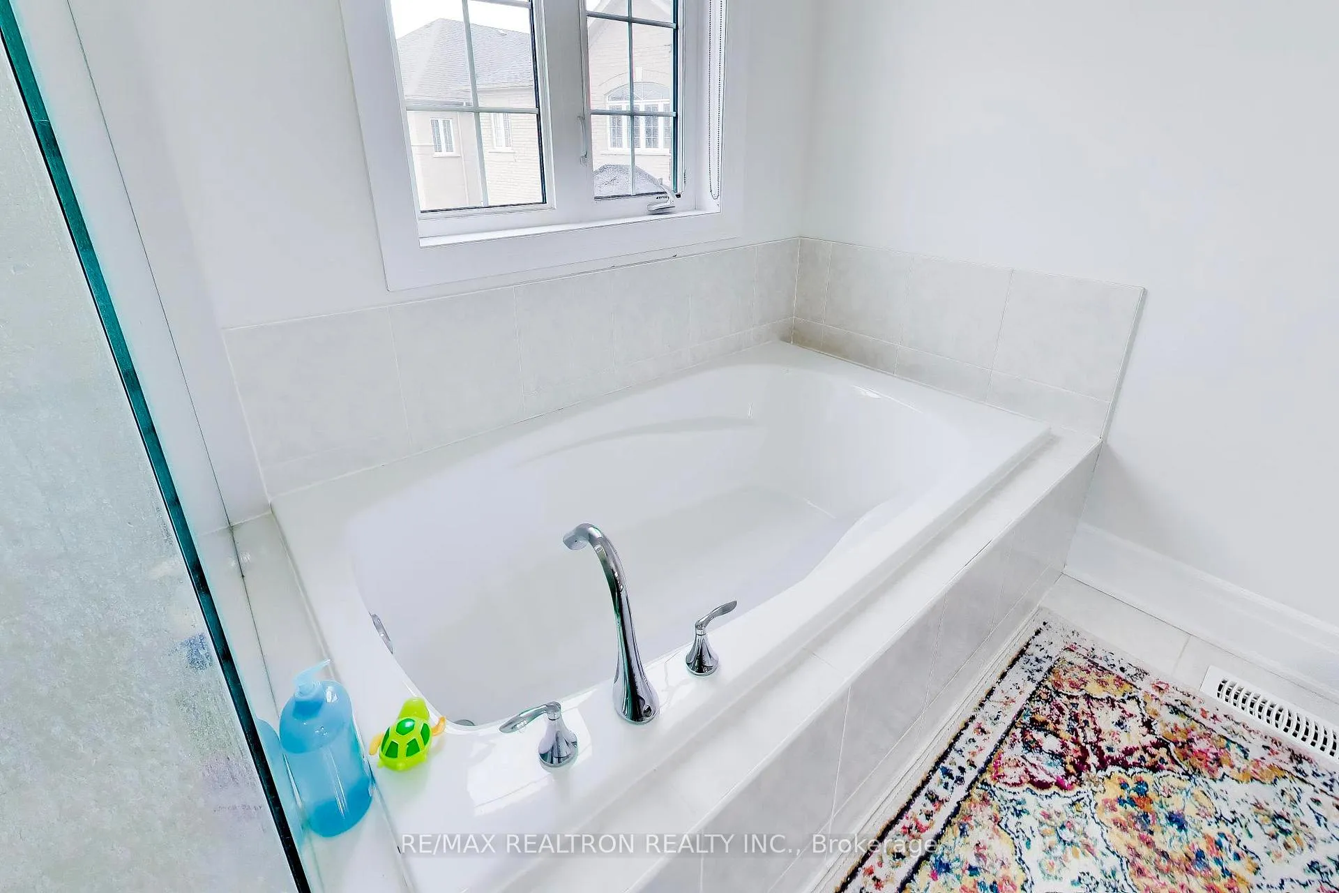 Photo 23 of 5 rosewell Crescent, Markham, Georgetown — HOMEH