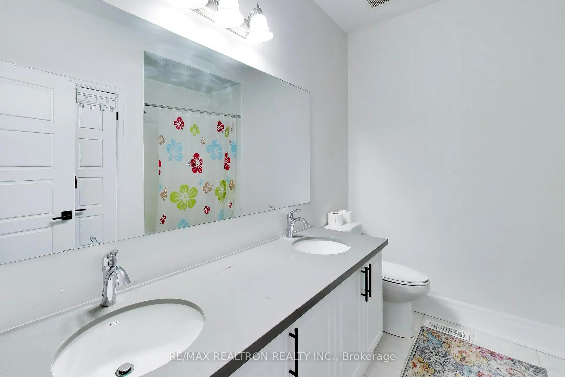 Photo 31 of 5 rosewell Crescent, Markham, Georgetown — HOMEH