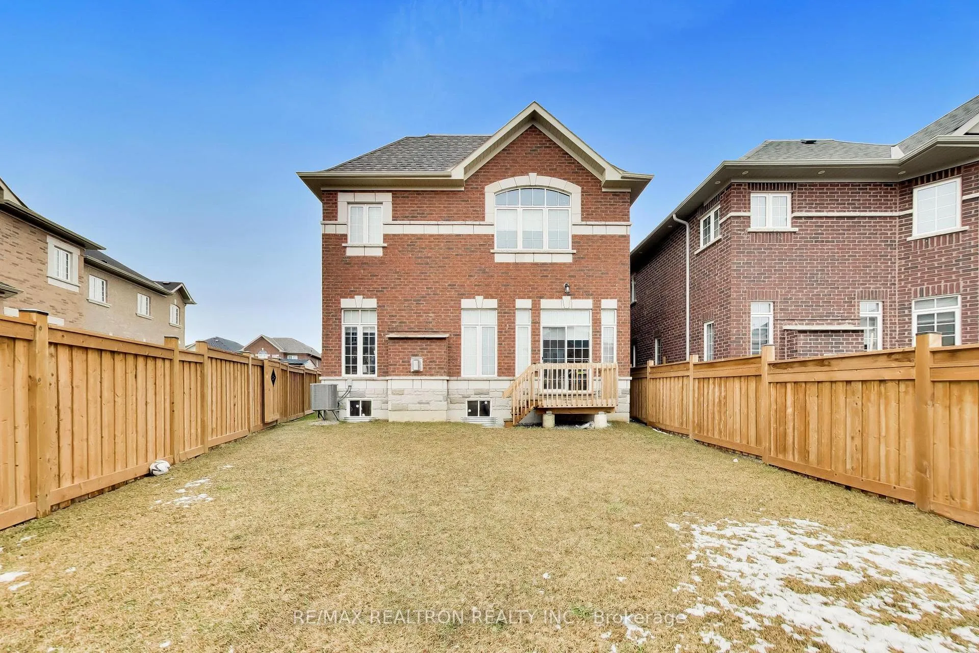 Photo 40 of 5 rosewell Crescent, Markham, Georgetown — HOMEH