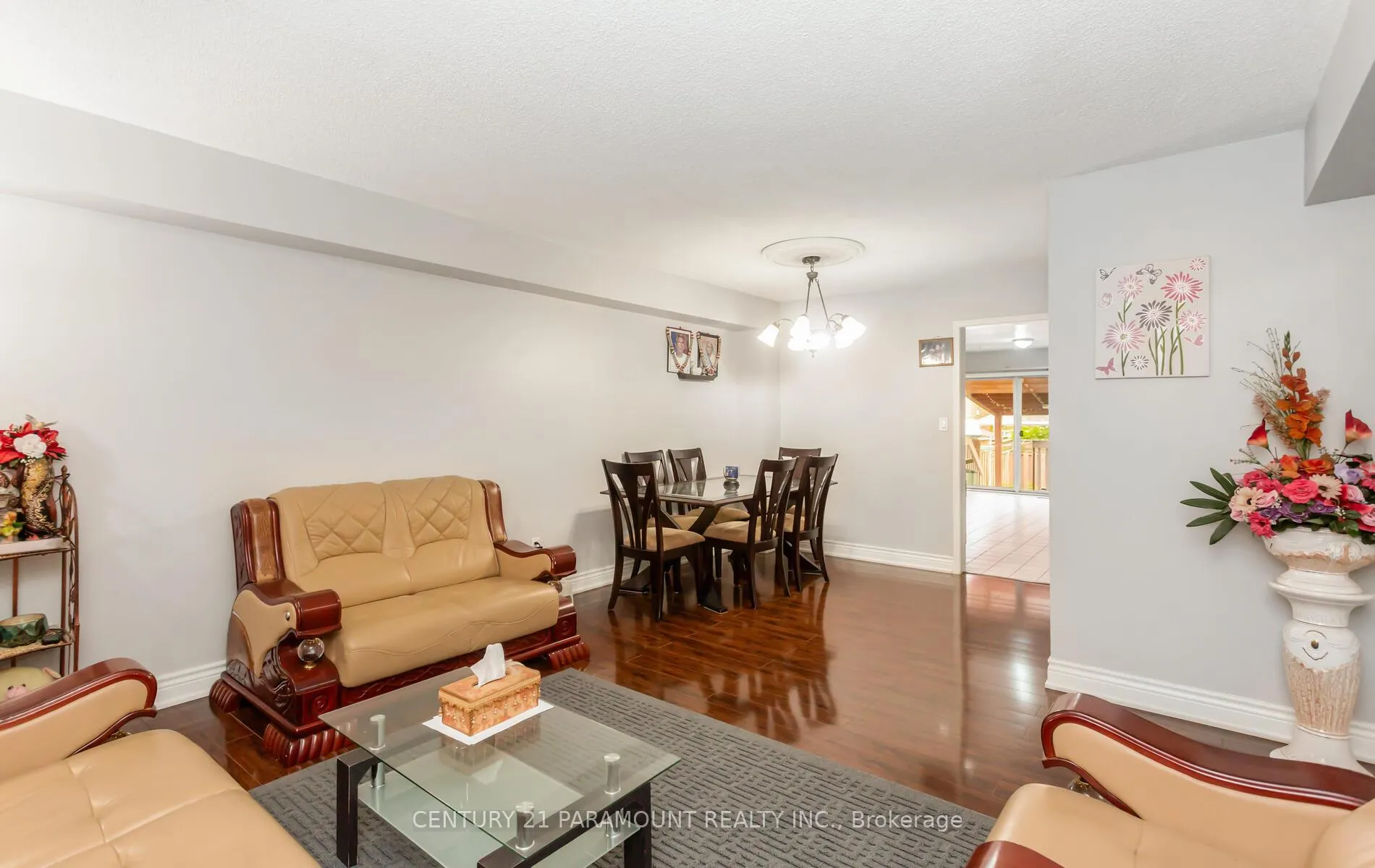 Photo 9 of 106 Wildberry Crescent, Brampton, Sandringham-Wellington — HOMEH