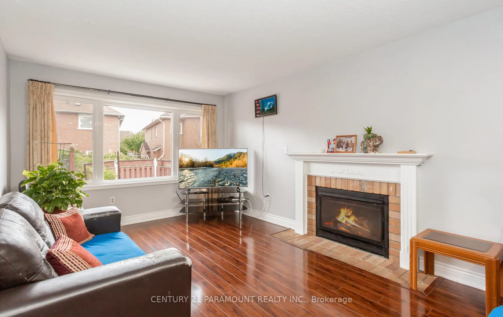 Photo 11 of 106 Wildberry Crescent, Brampton, Sandringham-Wellington — HOMEH