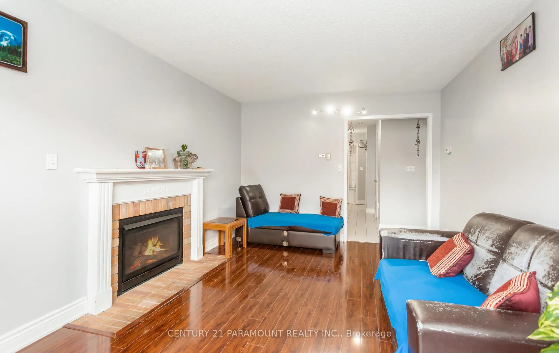 Photo 12 of 106 Wildberry Crescent, Brampton, Sandringham-Wellington — HOMEH