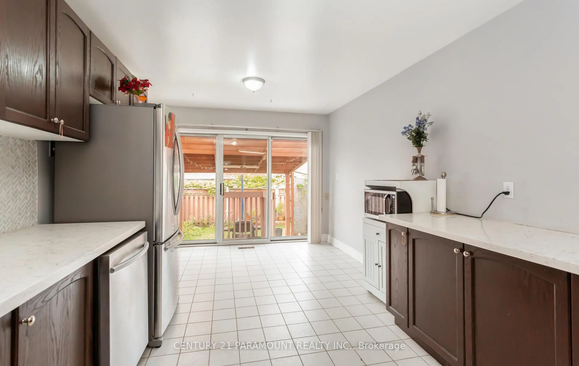 Photo 14 of 106 Wildberry Crescent, Brampton, Sandringham-Wellington — HOMEH