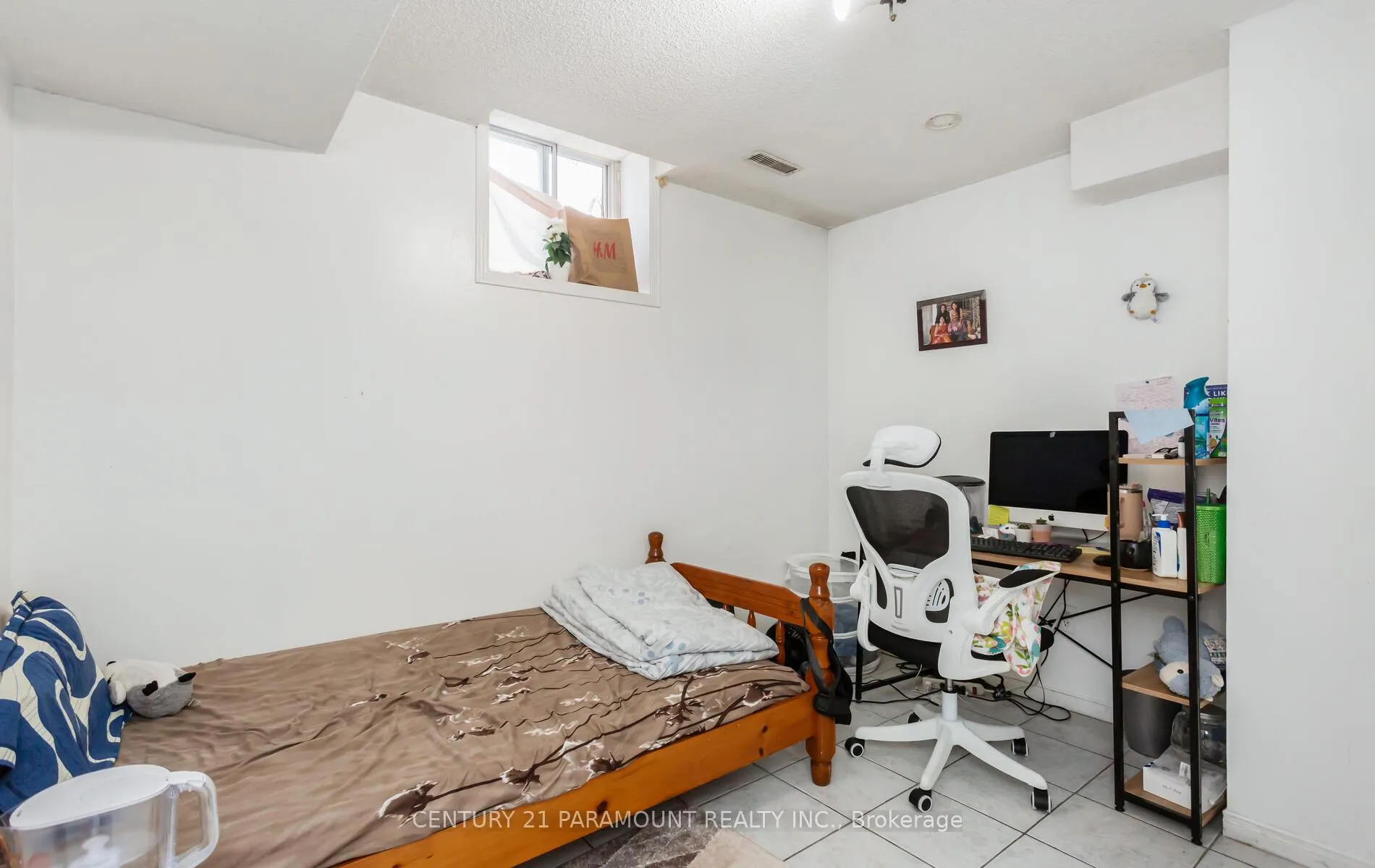 Photo 35 of 106 Wildberry Crescent, Brampton, Sandringham-Wellington — HOMEH