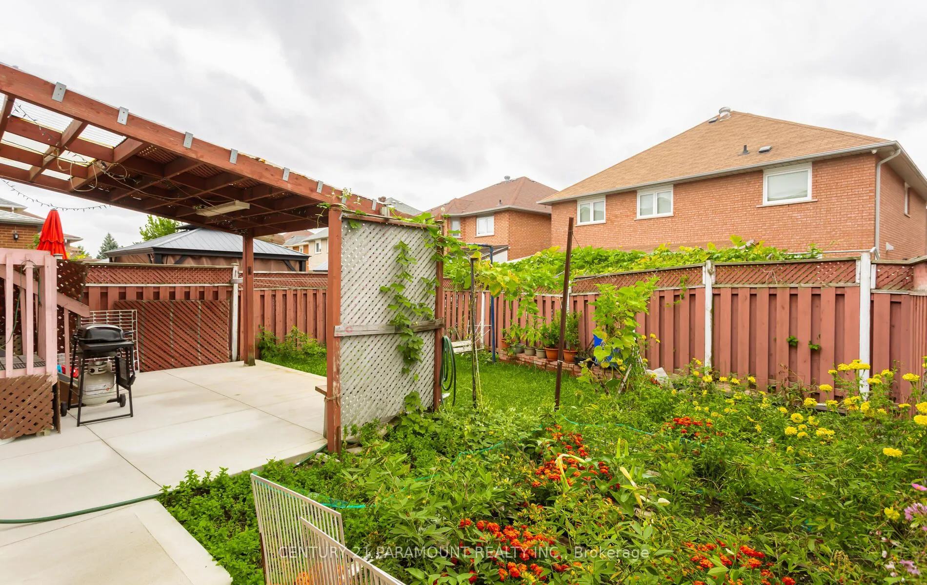 Photo 39 of 106 Wildberry Crescent, Brampton, Sandringham-Wellington — HOMEH