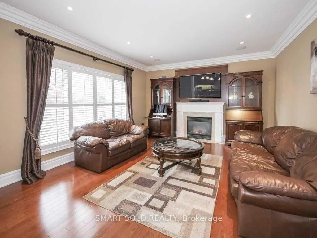 Photo 10 of 15 Vomano Street, Richmond Hill, Mill Pond — HOMEH