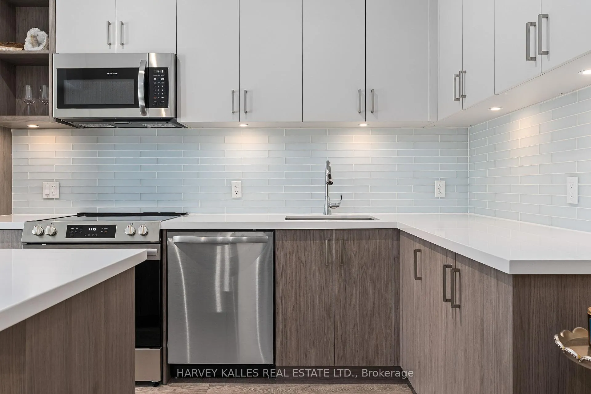 Photo 19 of Unit 243, 333 Sunseeker Avenue, Innisfil, Rural Innisfil — HOMEH