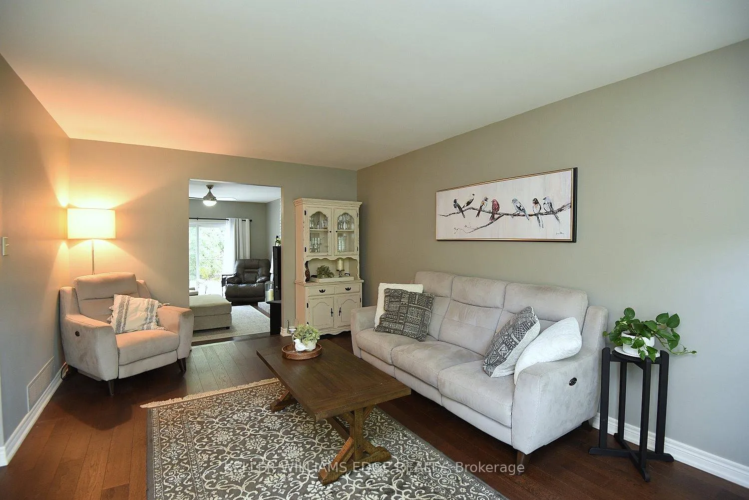 Photo 6 of 18 Charterhouse Crescent, Hamilton, Ancaster — HOMEH