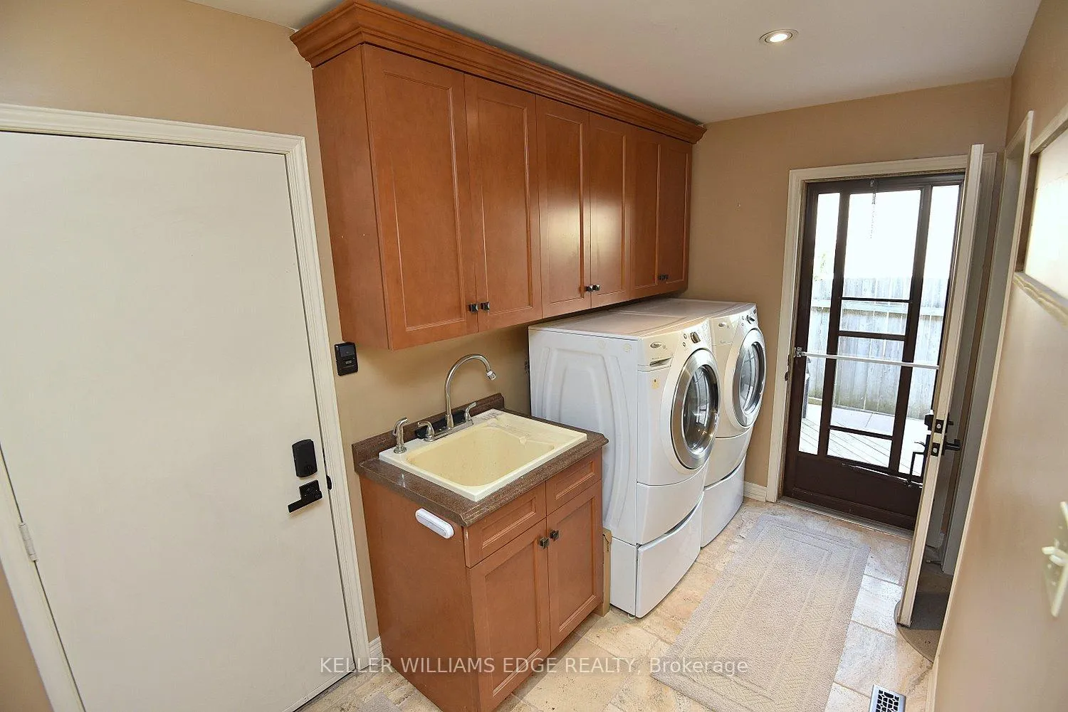 Photo 18 of 18 Charterhouse Crescent, Hamilton, Ancaster — HOMEH