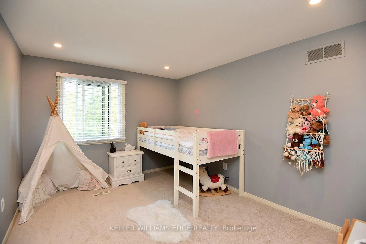 Photo 26 of 18 Charterhouse Crescent, Hamilton, Ancaster — HOMEH