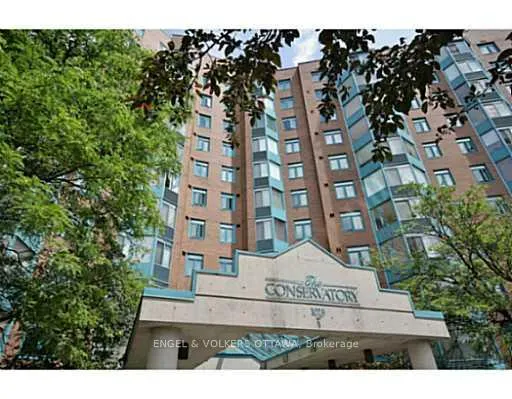 Front of Unit 409, 1025 Grenon Avenue