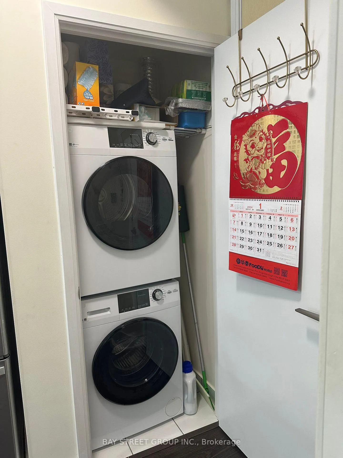 Photo 7 of Unit 417, 30 Roehampton Avenue, Toronto, Mount Pleasant West — HOMEH
