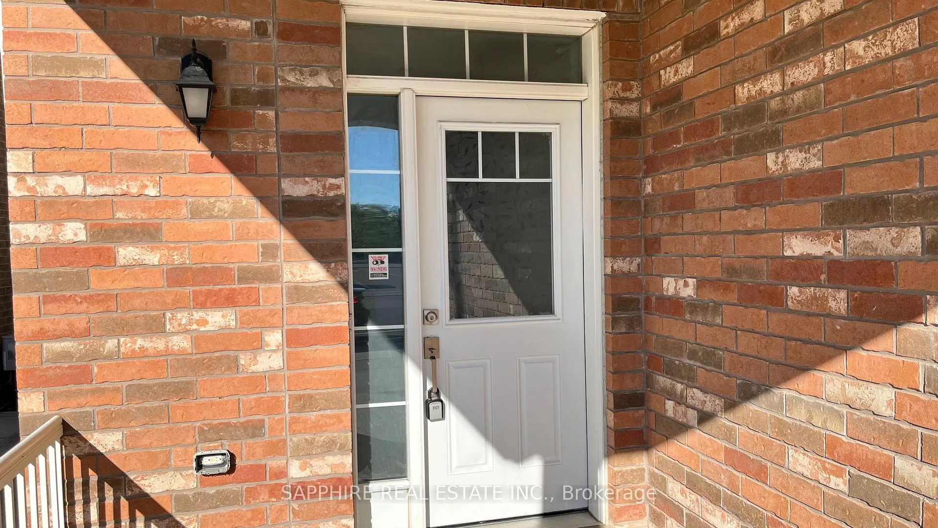 Photo 3 of 325 Trudeau Drive E, Milton, Clarke — HOMEH