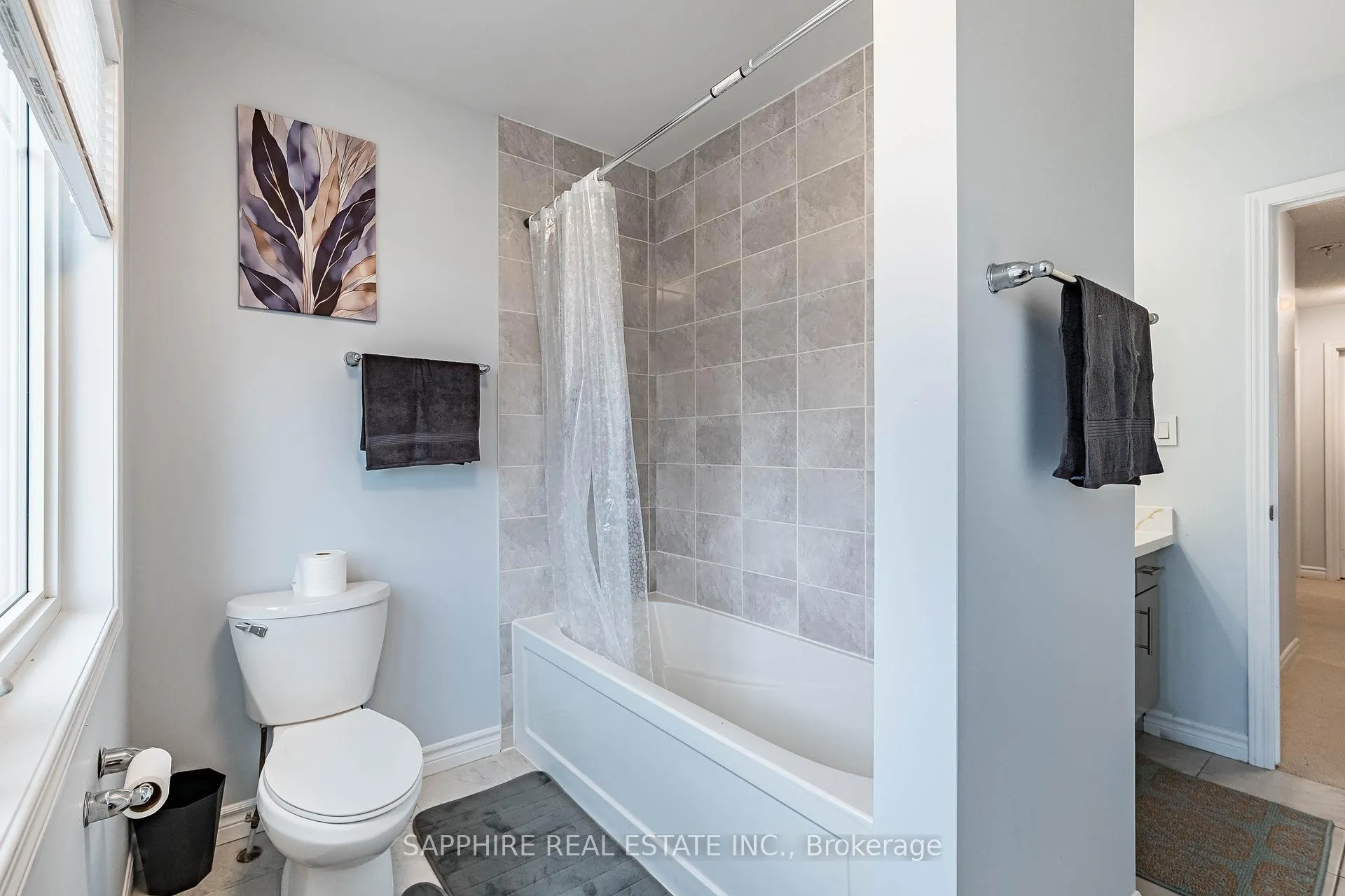 Photo 29 of 325 Trudeau Drive E, Milton, Clarke — HOMEH