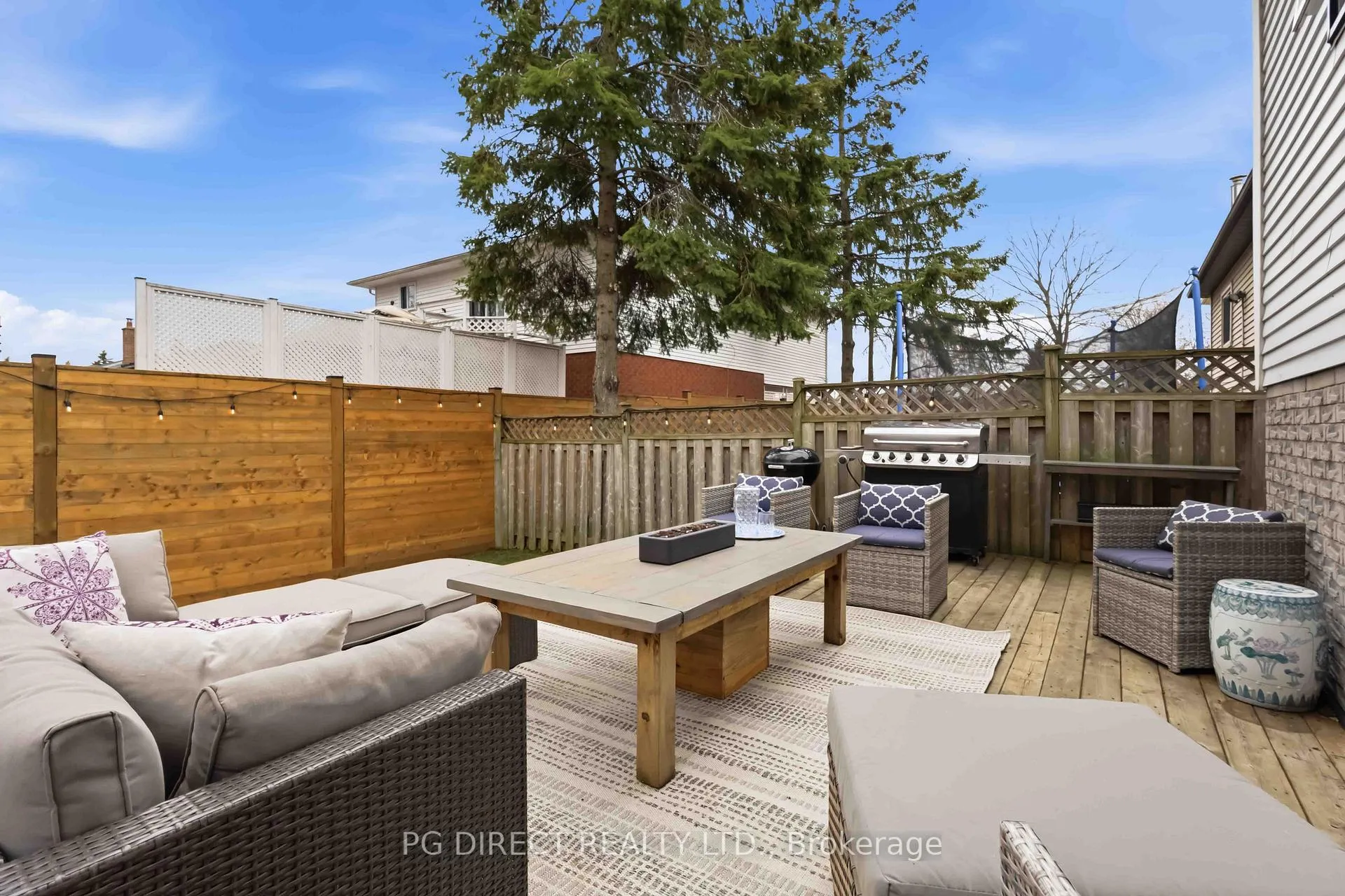 Photo 3 of 120 Sandringham Drive, Clarington, Courtice — HOMEH