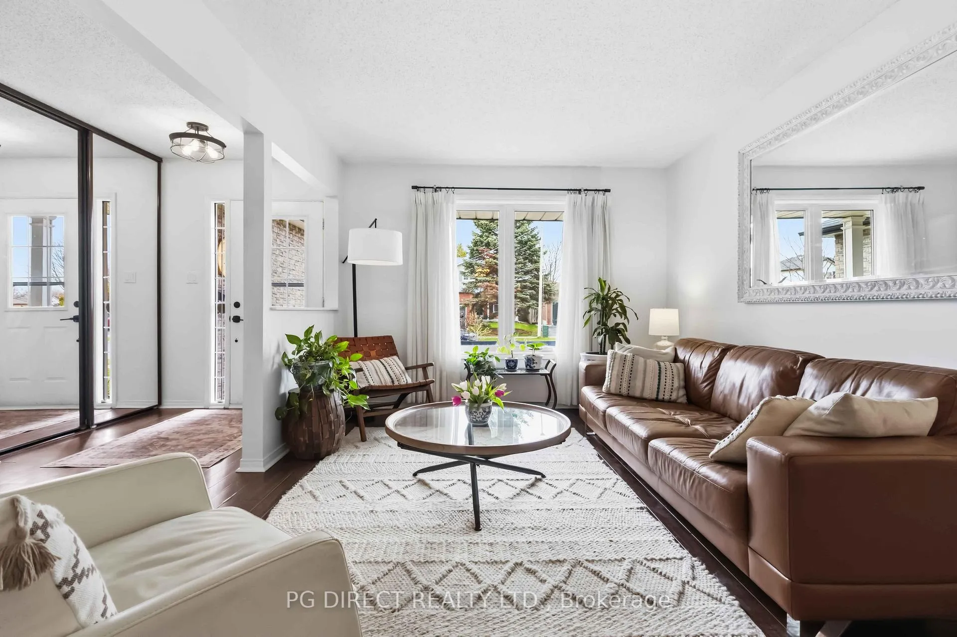 Photo 7 of 120 Sandringham Drive, Clarington, Courtice — HOMEH
