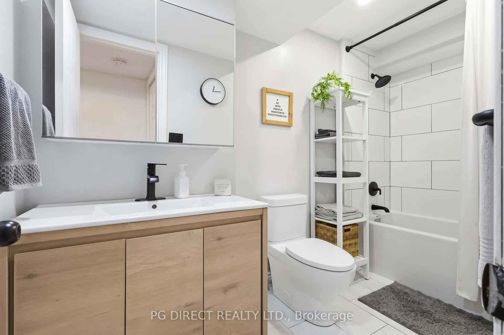 Photo 16 of 120 Sandringham Drive, Clarington, Courtice — HOMEH