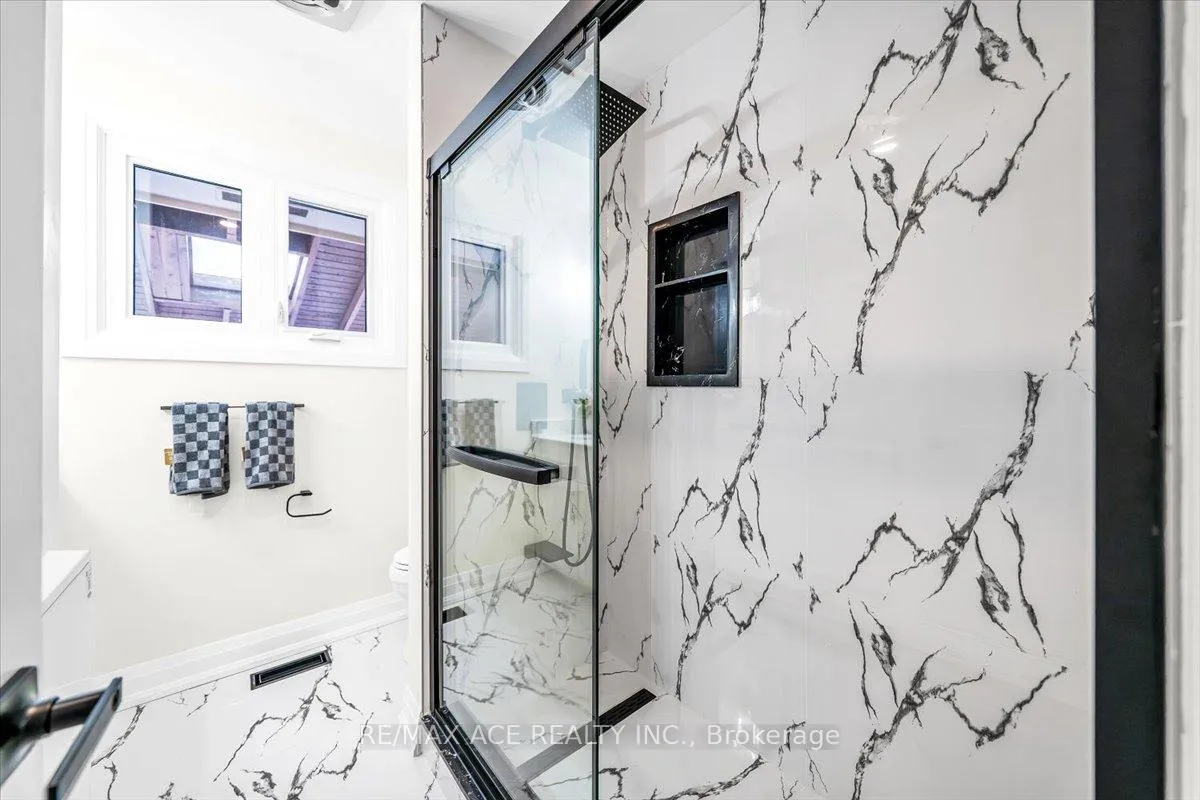 Photo 19 of Unit Main, 265 Gibbons Street, Oshawa, McLaughlin — HOMEH